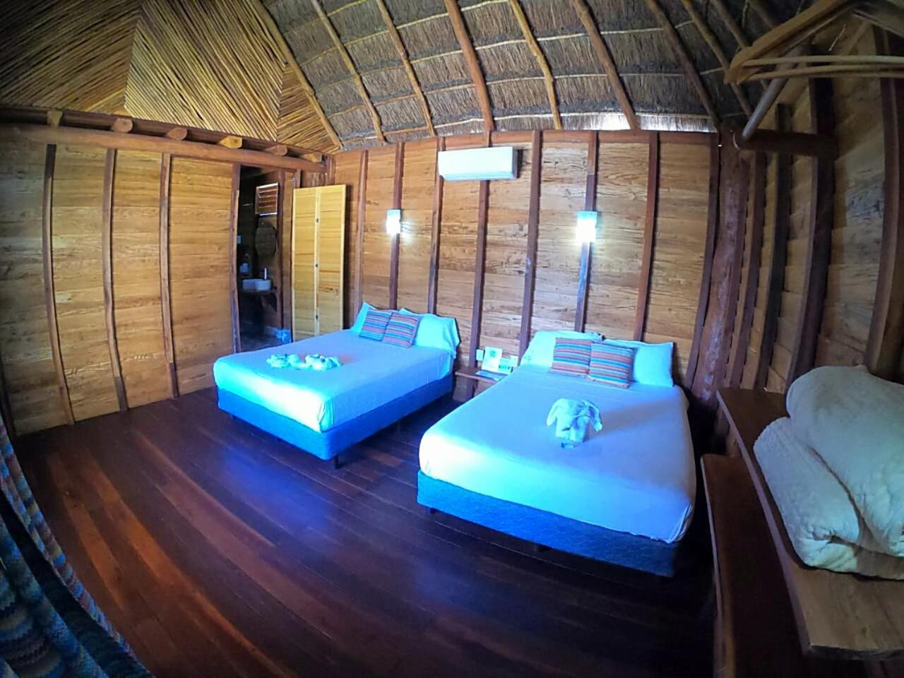 Deluxe Twin Room with Sea View - Photo 6