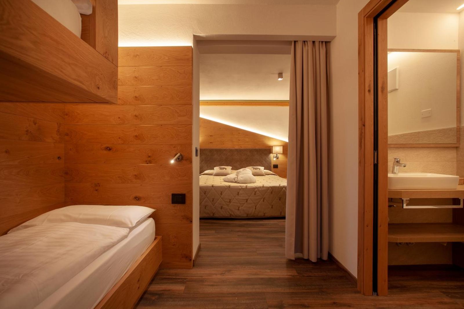 Family Suite photo 2
