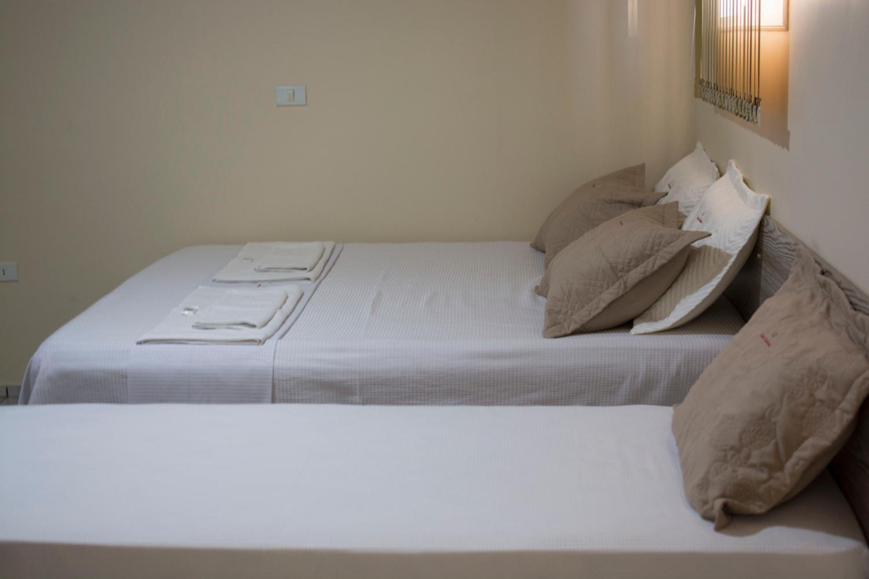 Superior Quadruple Room photo 2