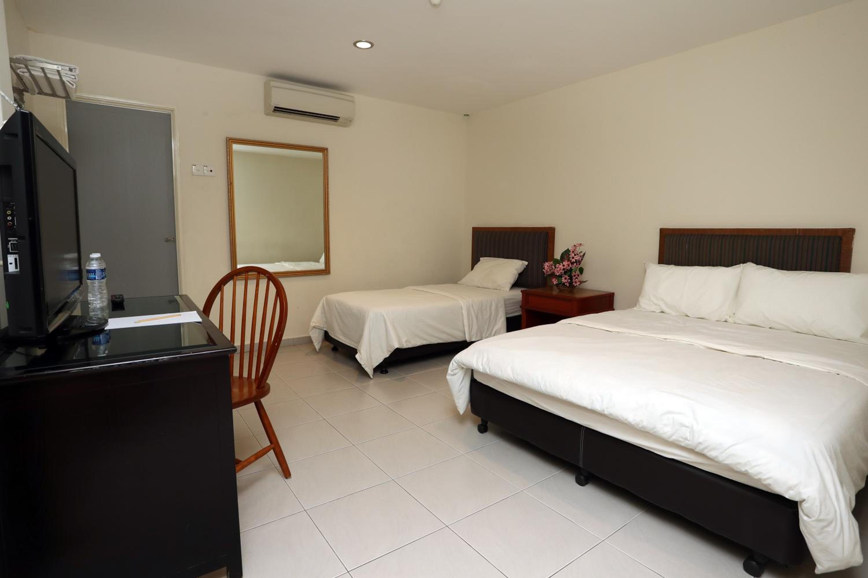 Triple Room - Photo 2