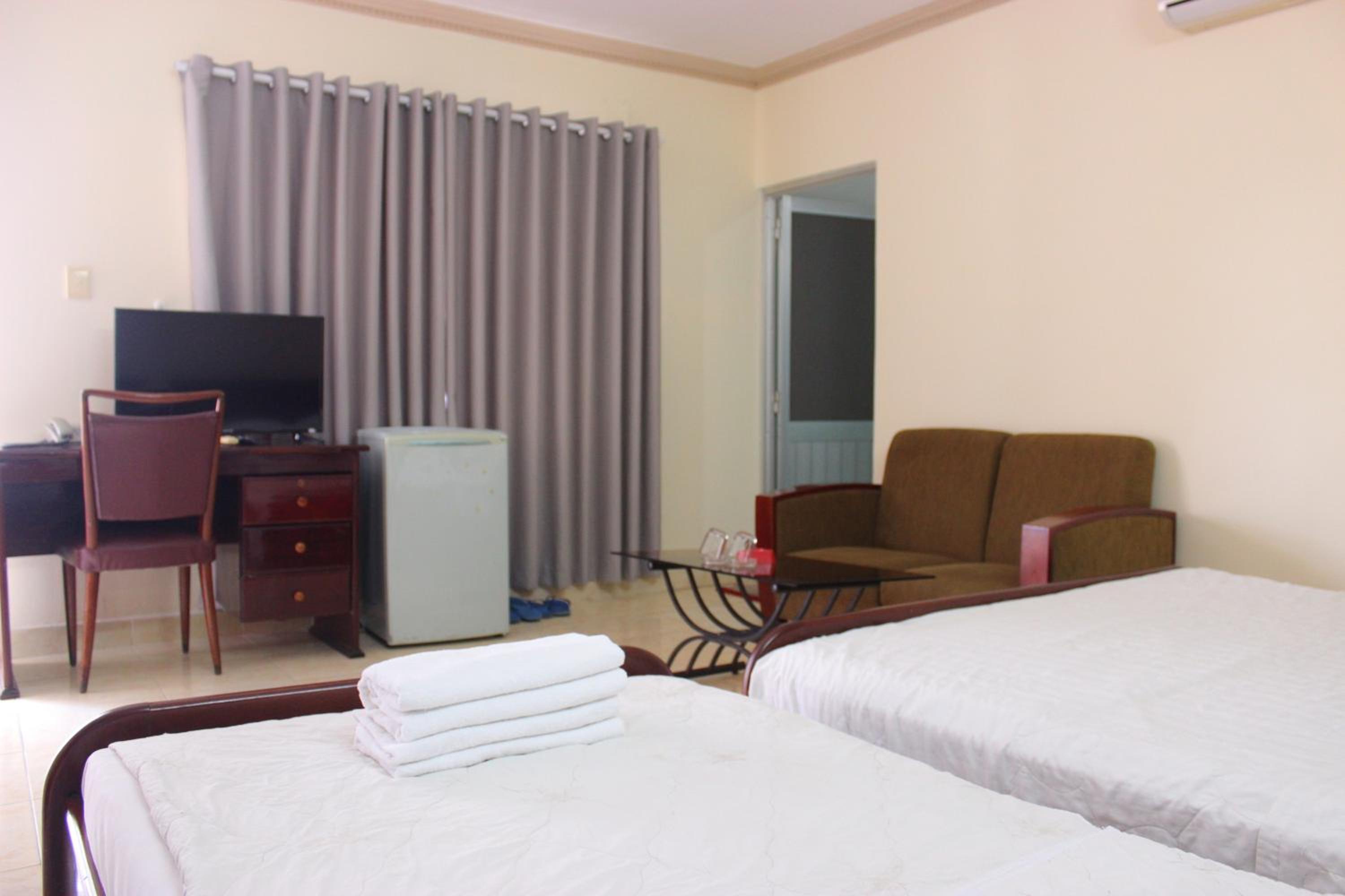 Standard Triple Room - Photo 4
