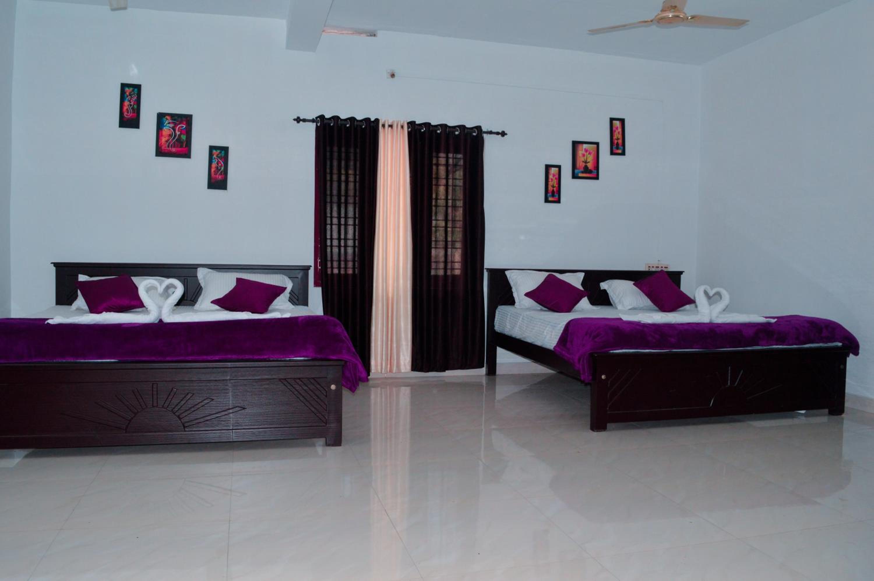 Deluxe Family Room photo 2
