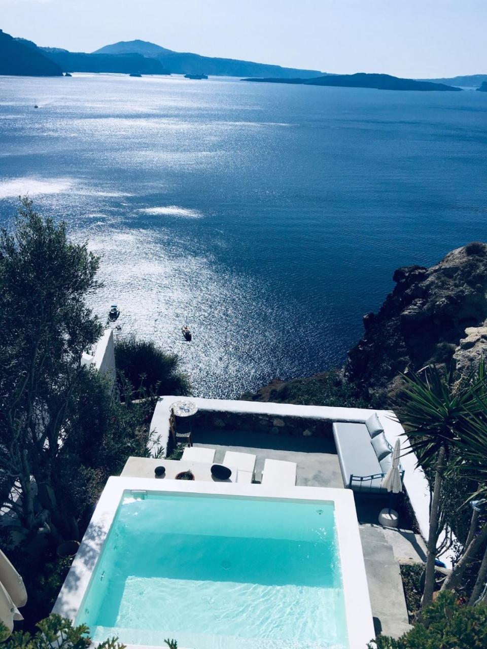 Senior Three Bedroom Villa with Outdoor Plunge Pool & Sea View - Photo 3