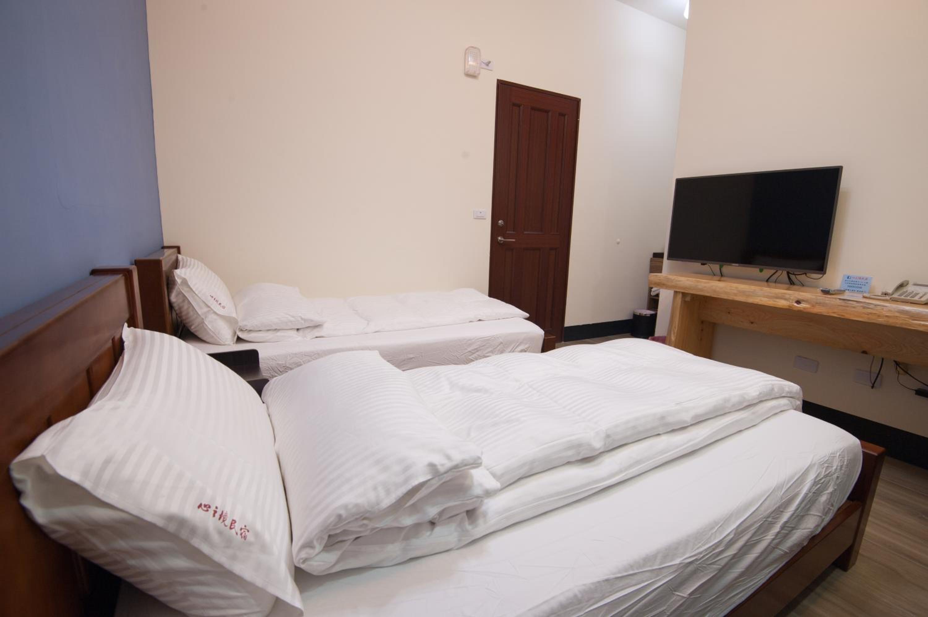 Standard Twin Room photo 1