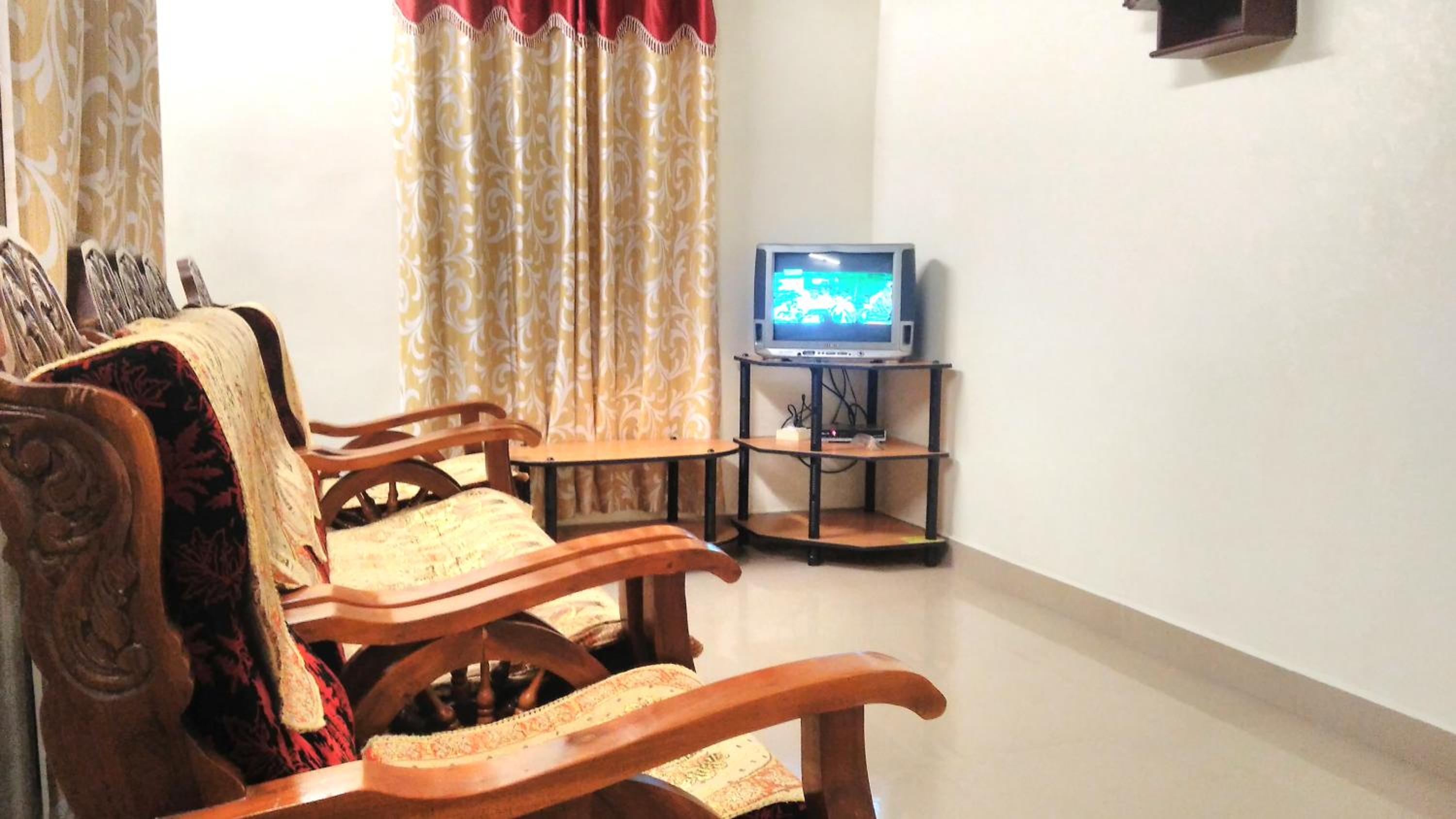 Three-Bedroom House photo 1