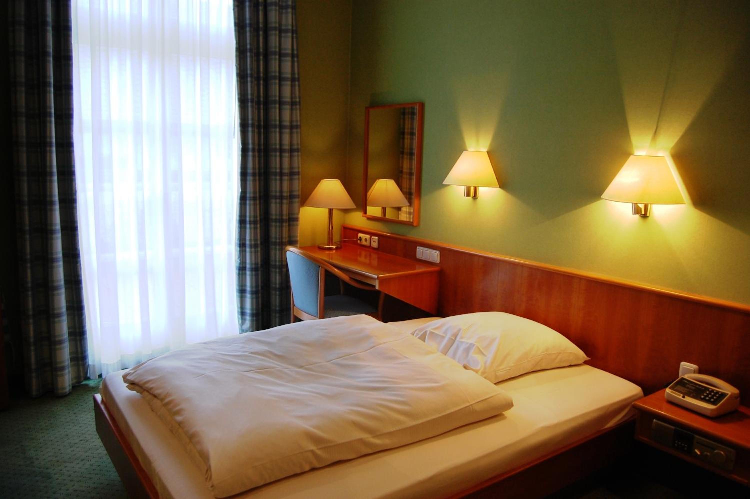 Single Room photo 2