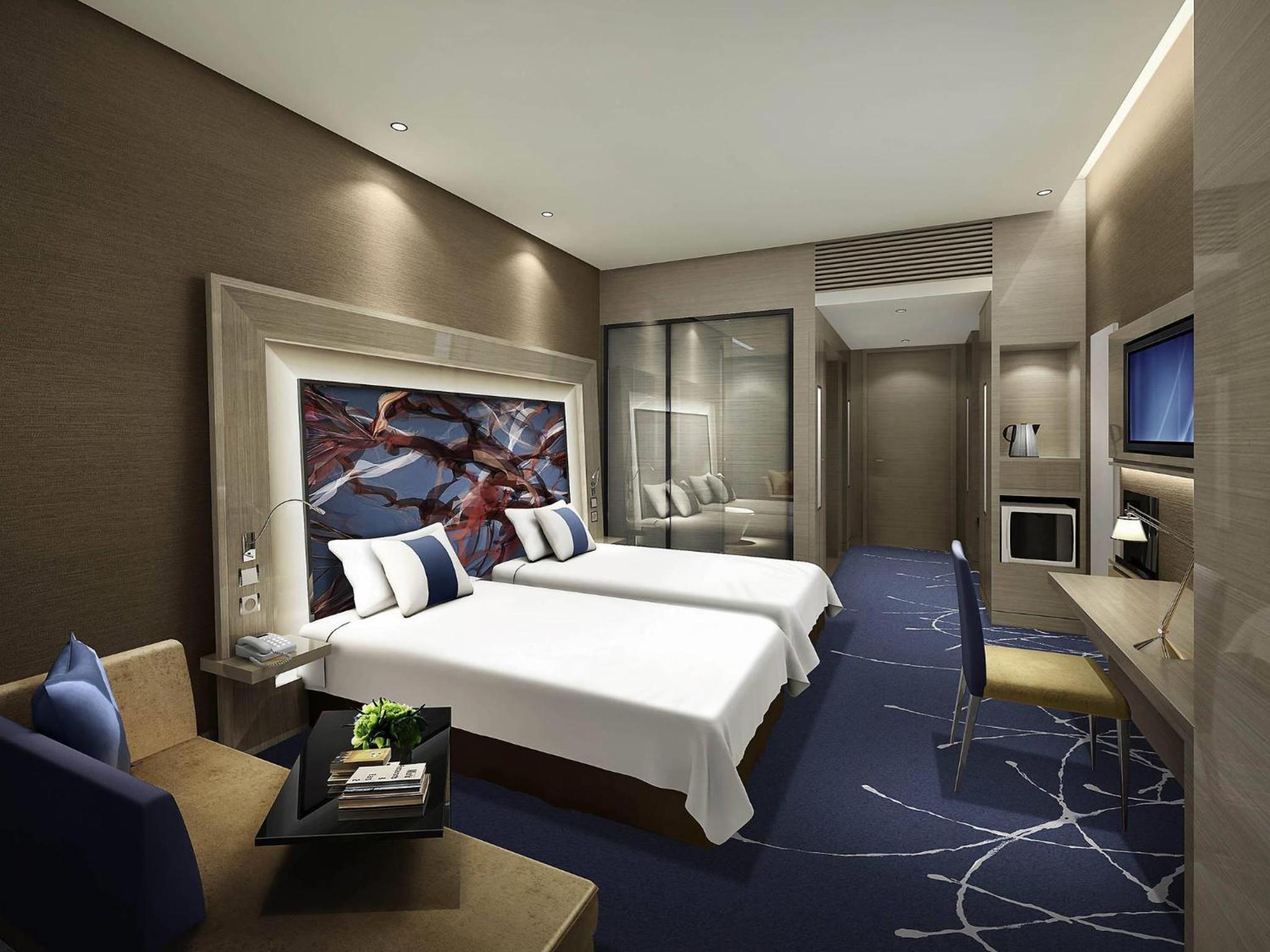 Premier Twin Room