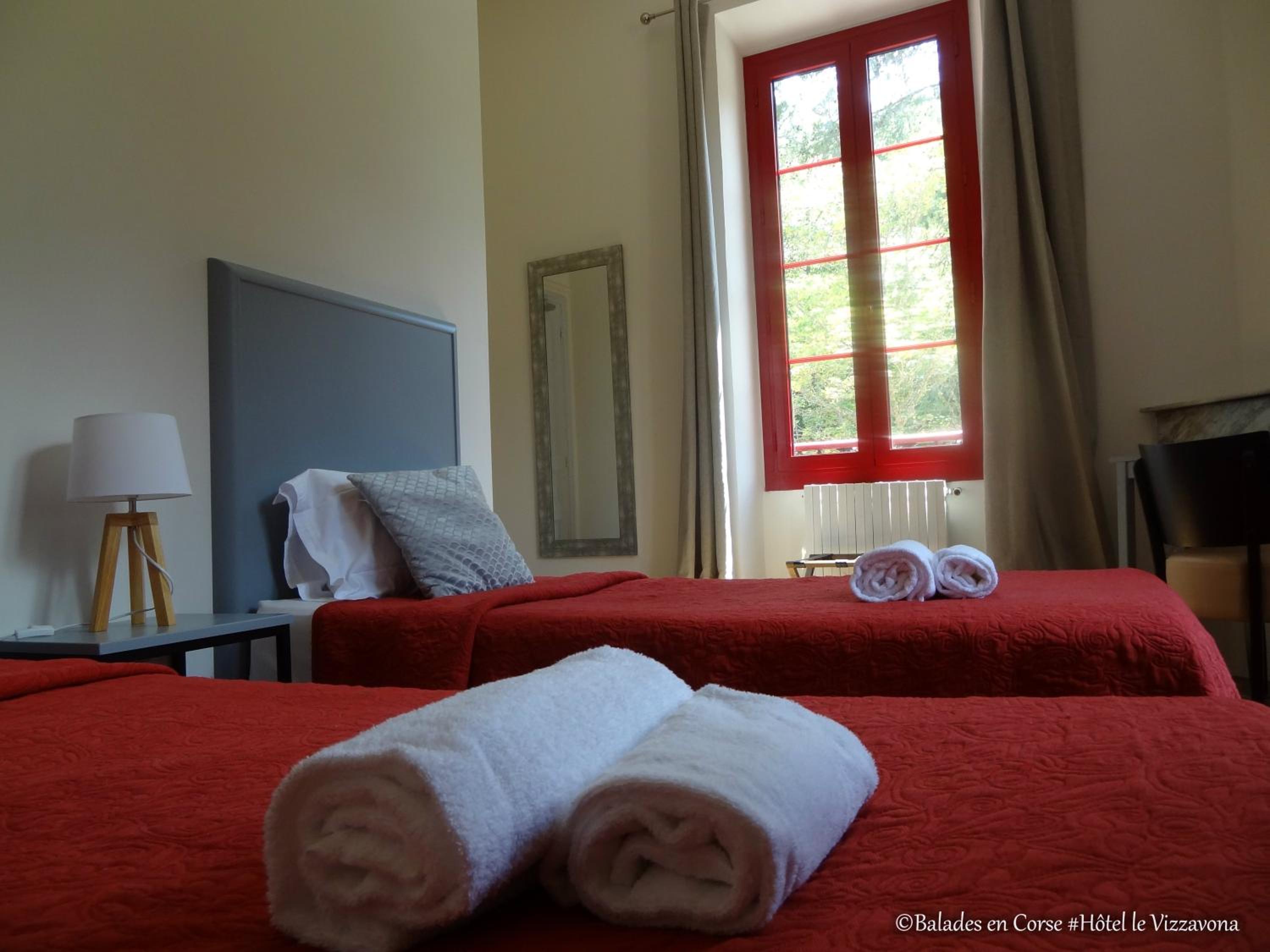 Twin Room with Private Bathroom photo 3