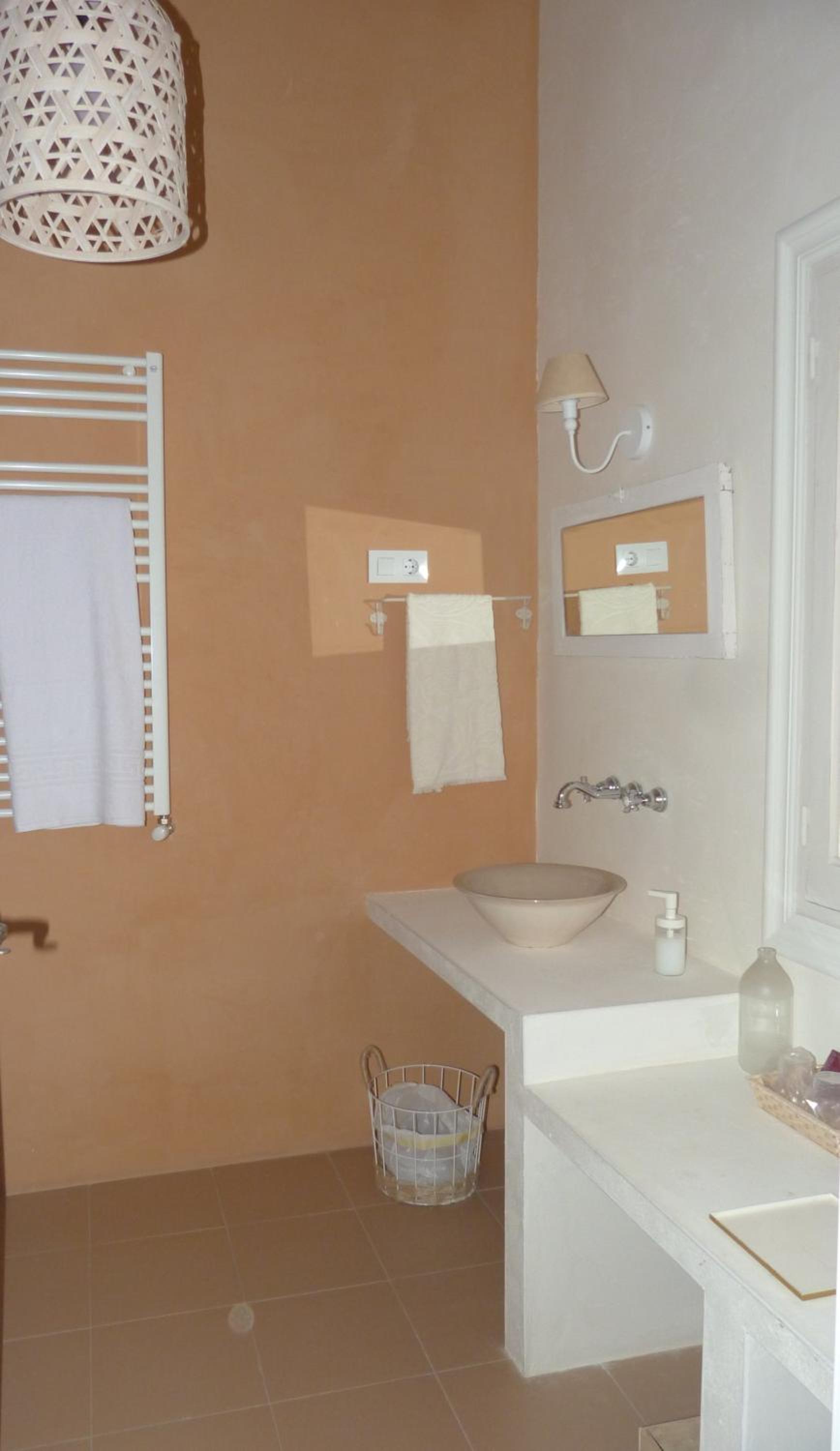 Double Room - Photo 15