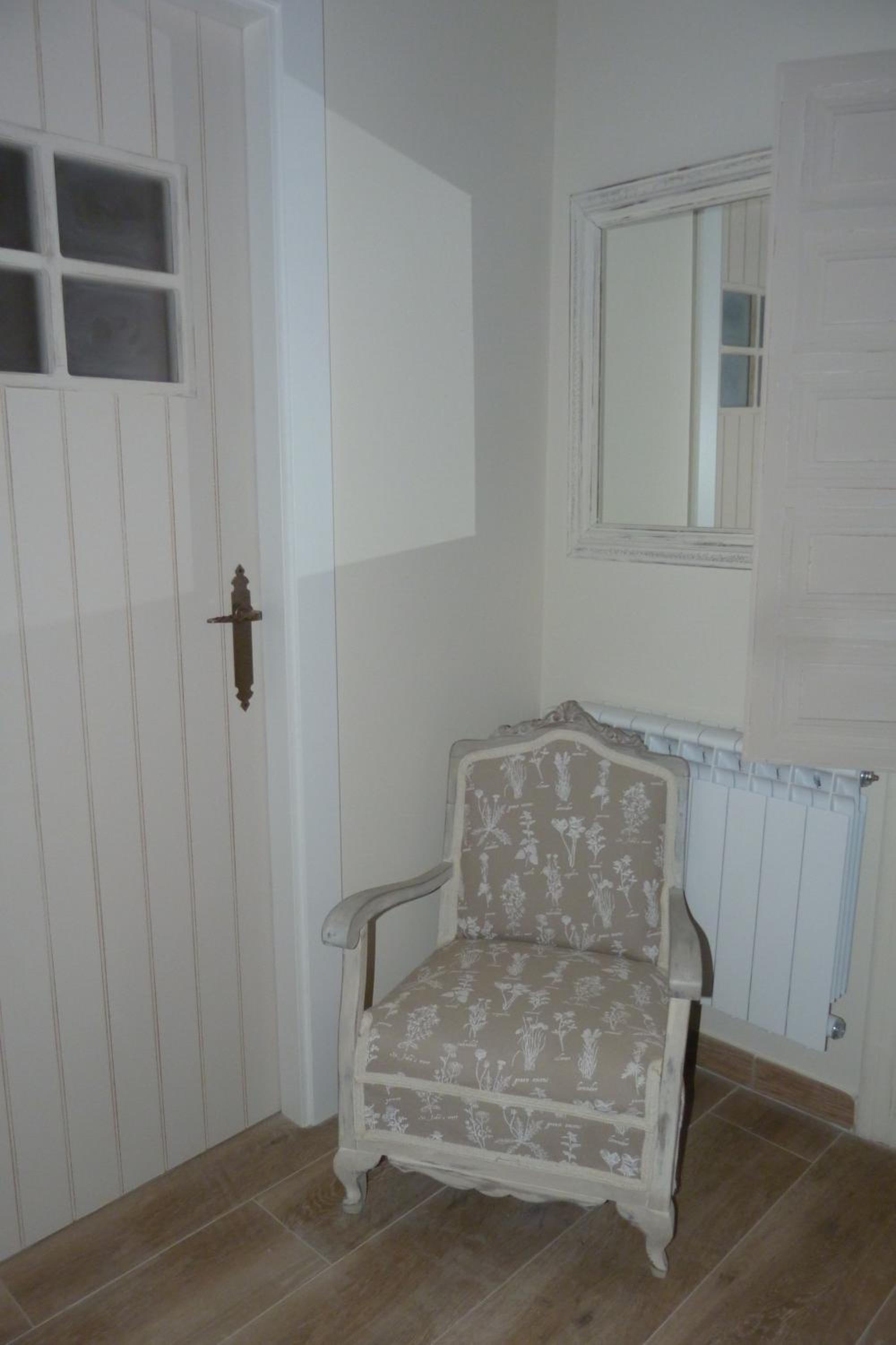 Double Room - Photo 13