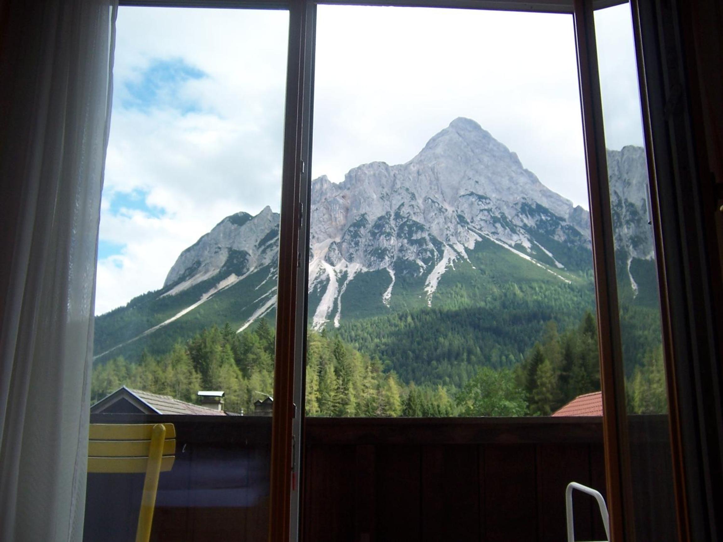 Deluxe Double Room With Balcony photo 3