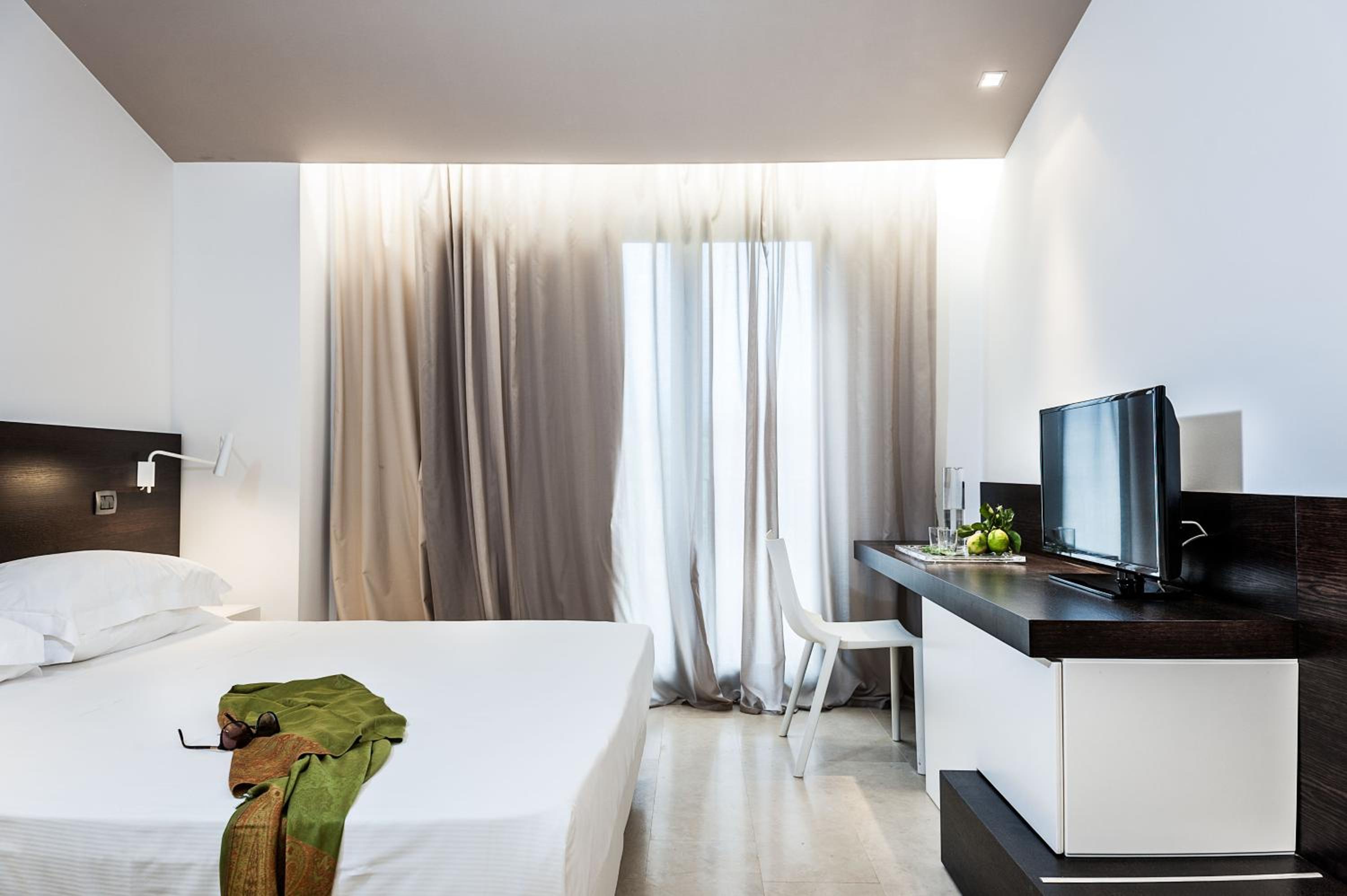 Superior Double or Twin Room photo 2