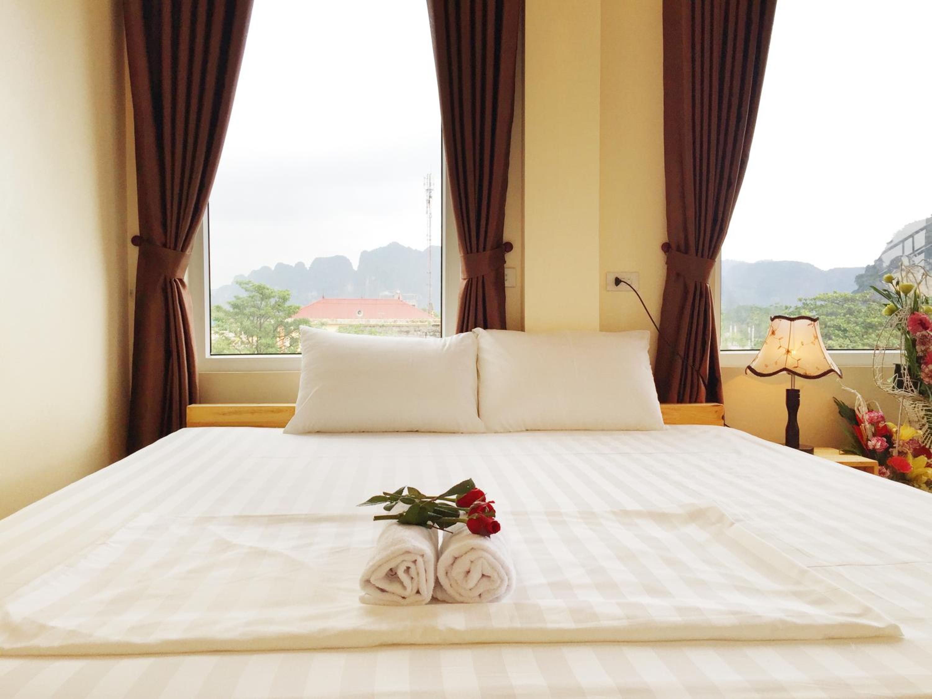 Double Room with Mountain View - Photo 1