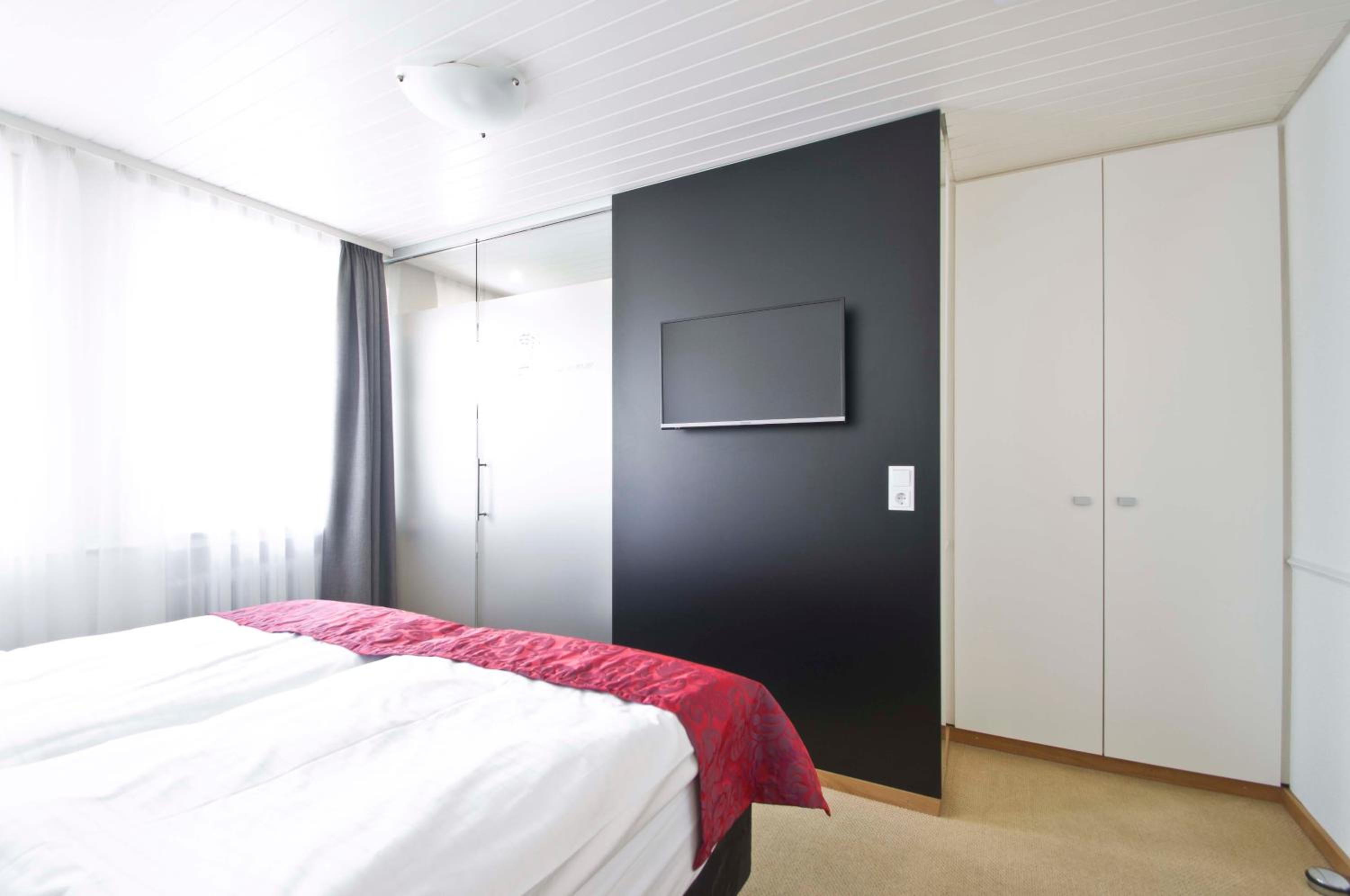 Double Room - Photo 5