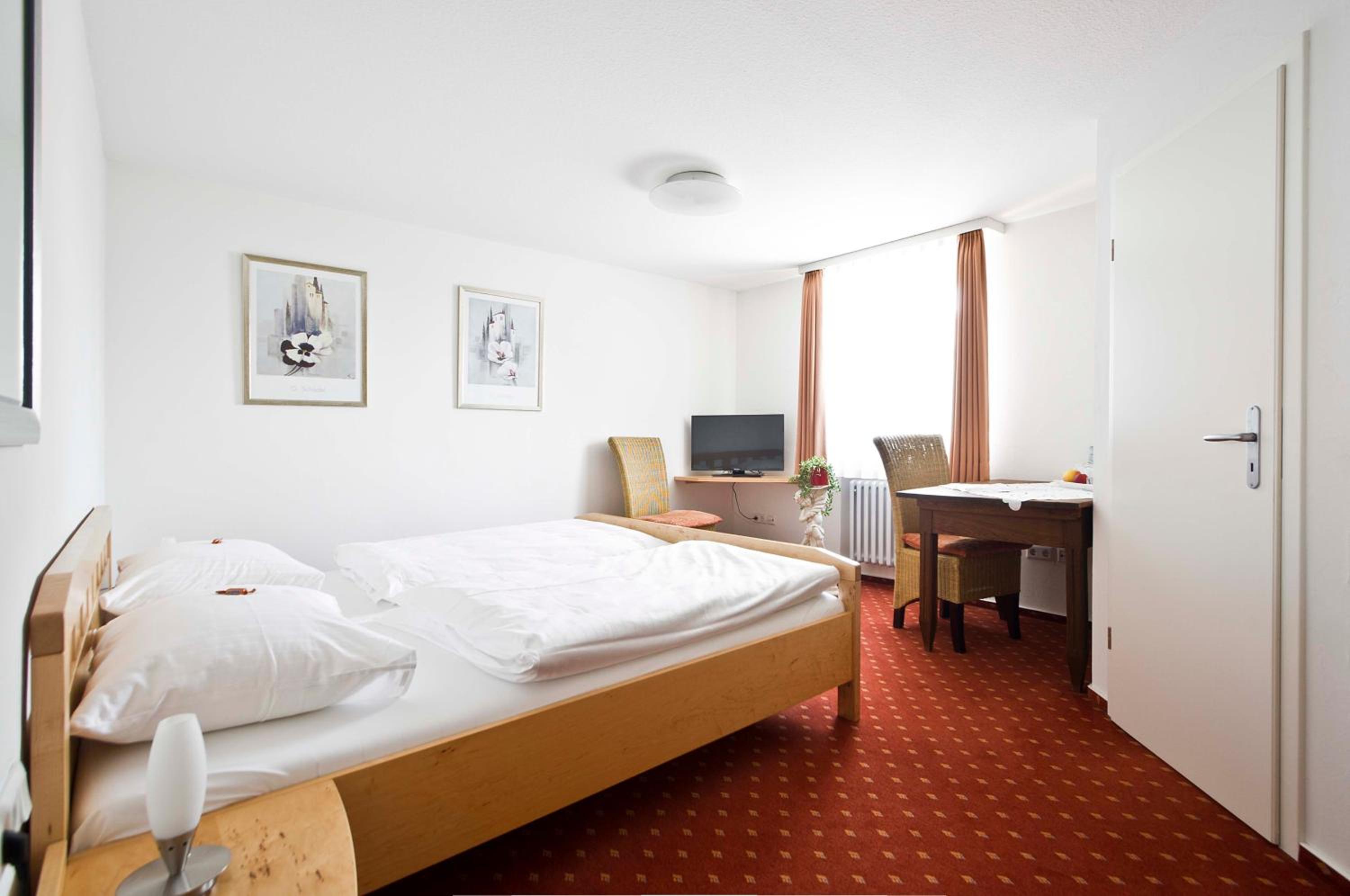 Double Room - Photo 3