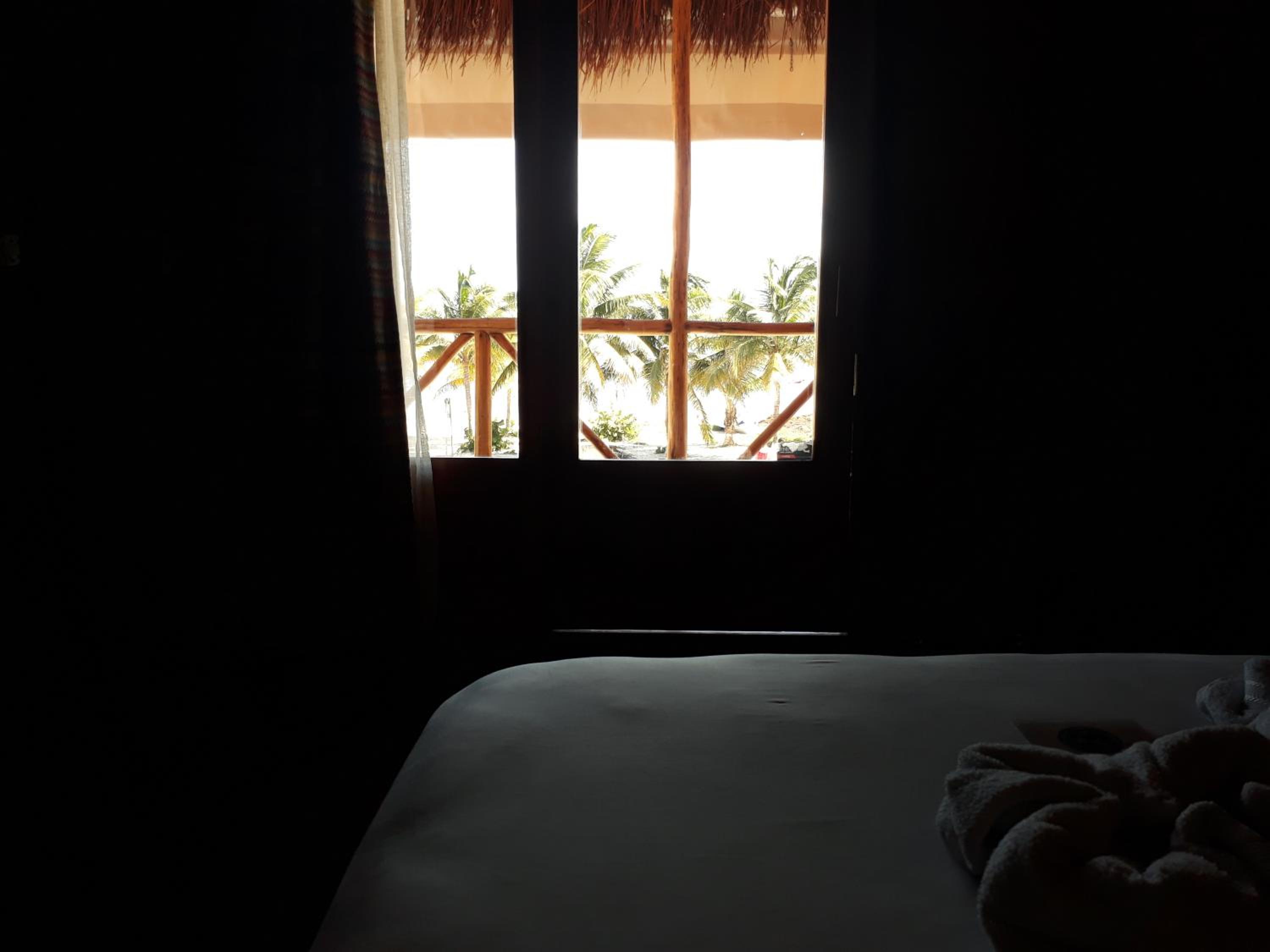 Deluxe Twin Room with Sea View - Photo 24