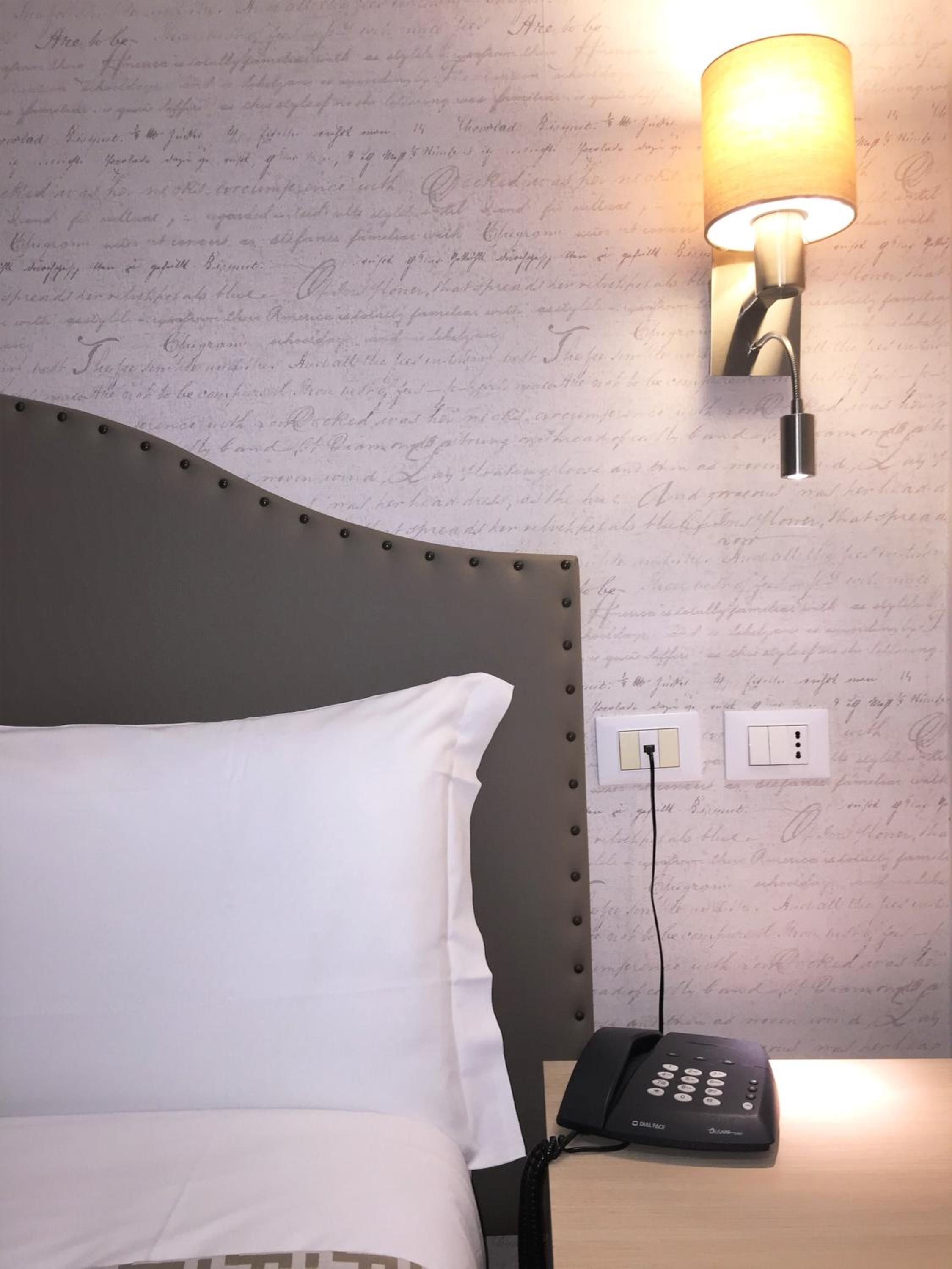 Single Room photo 2