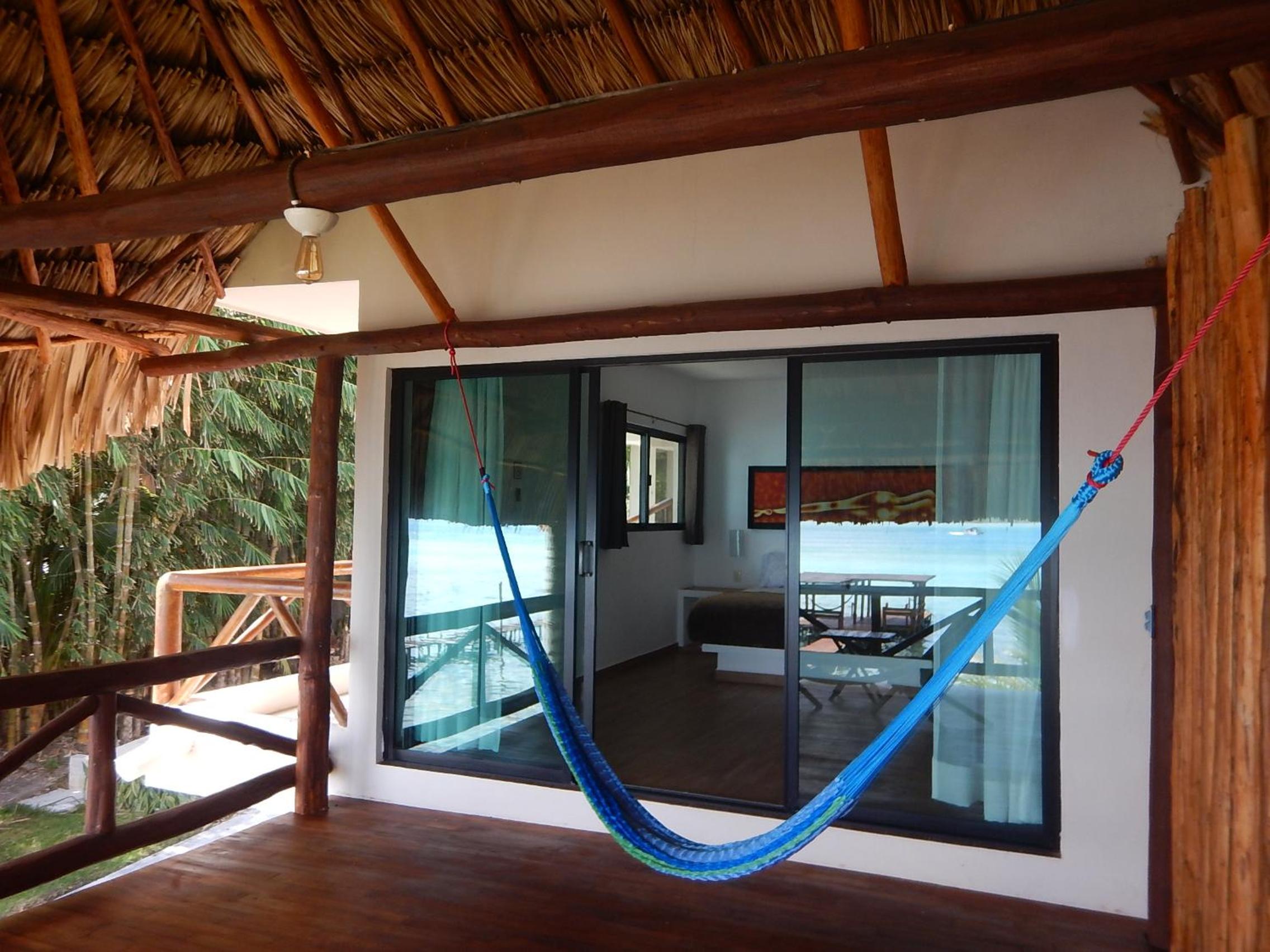 King Room with Lake View - Photo 2