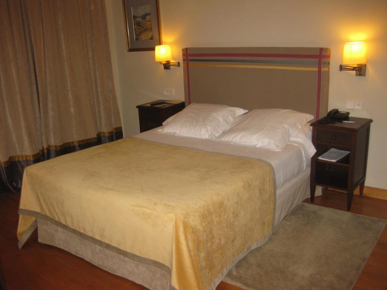 Standard Double Room - Photo 5