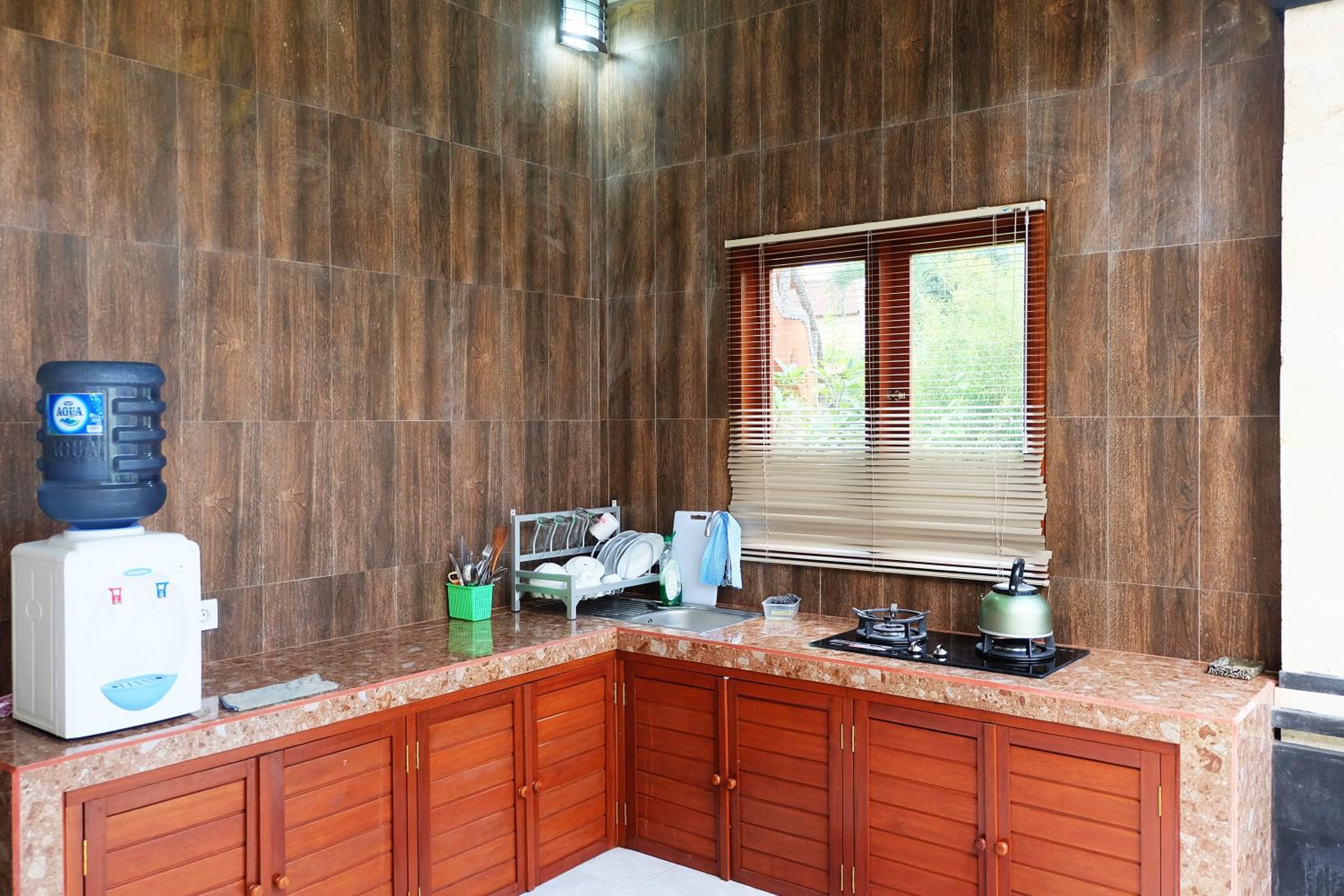 Villa with Private Pool - Photo 23