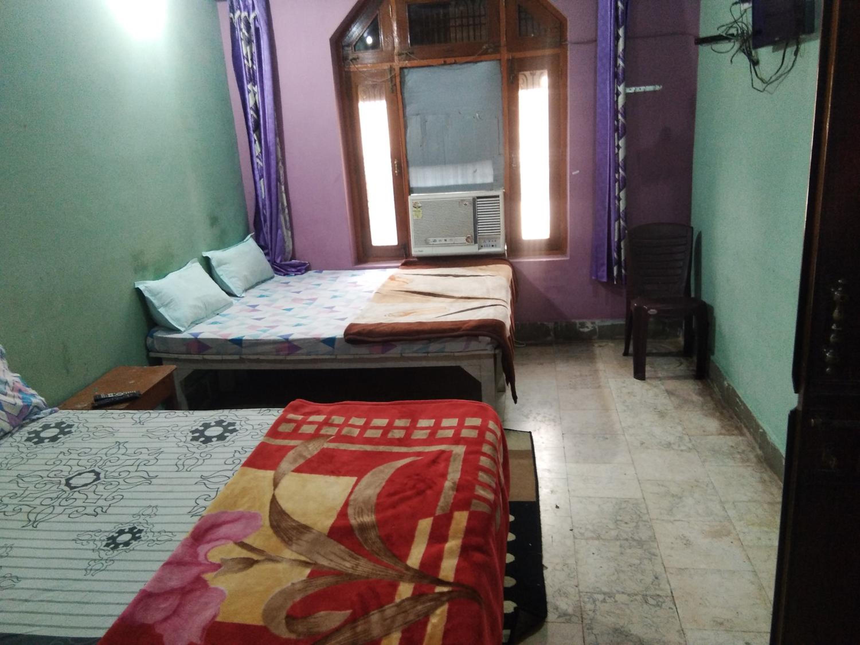 Family Room - Photo 2