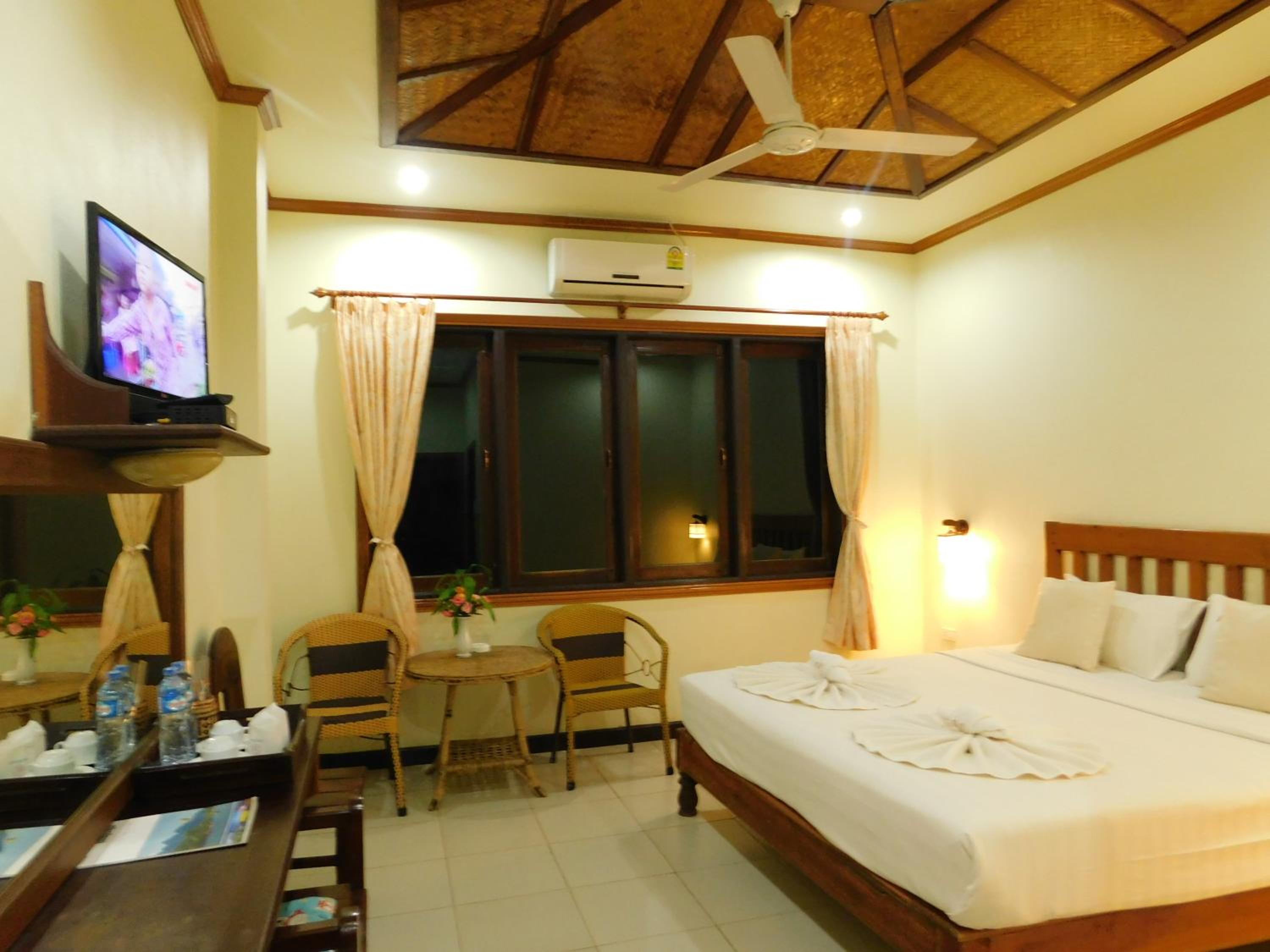 Standard Double or Twin Room - Photo 1