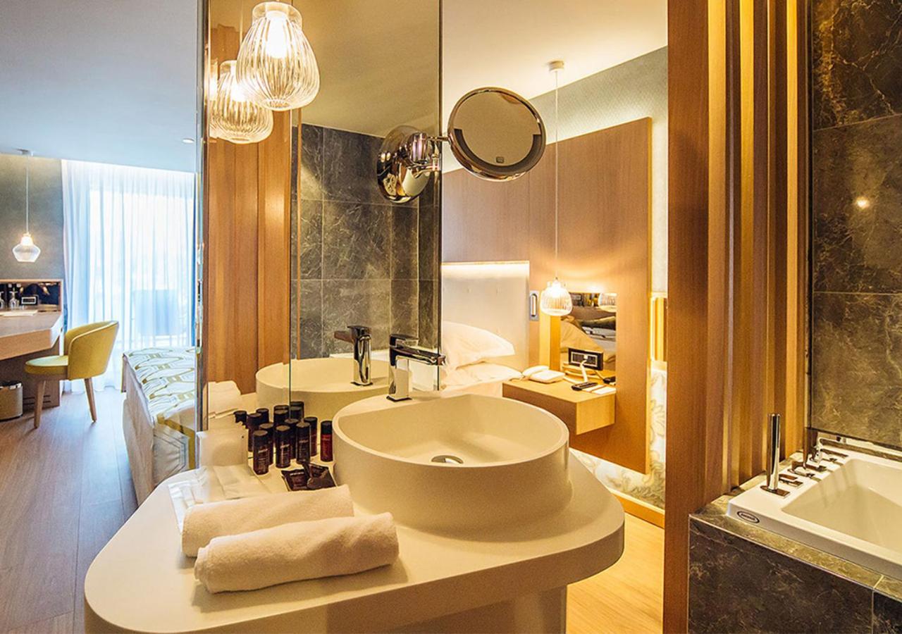Superior Sea View Room - Photo 2