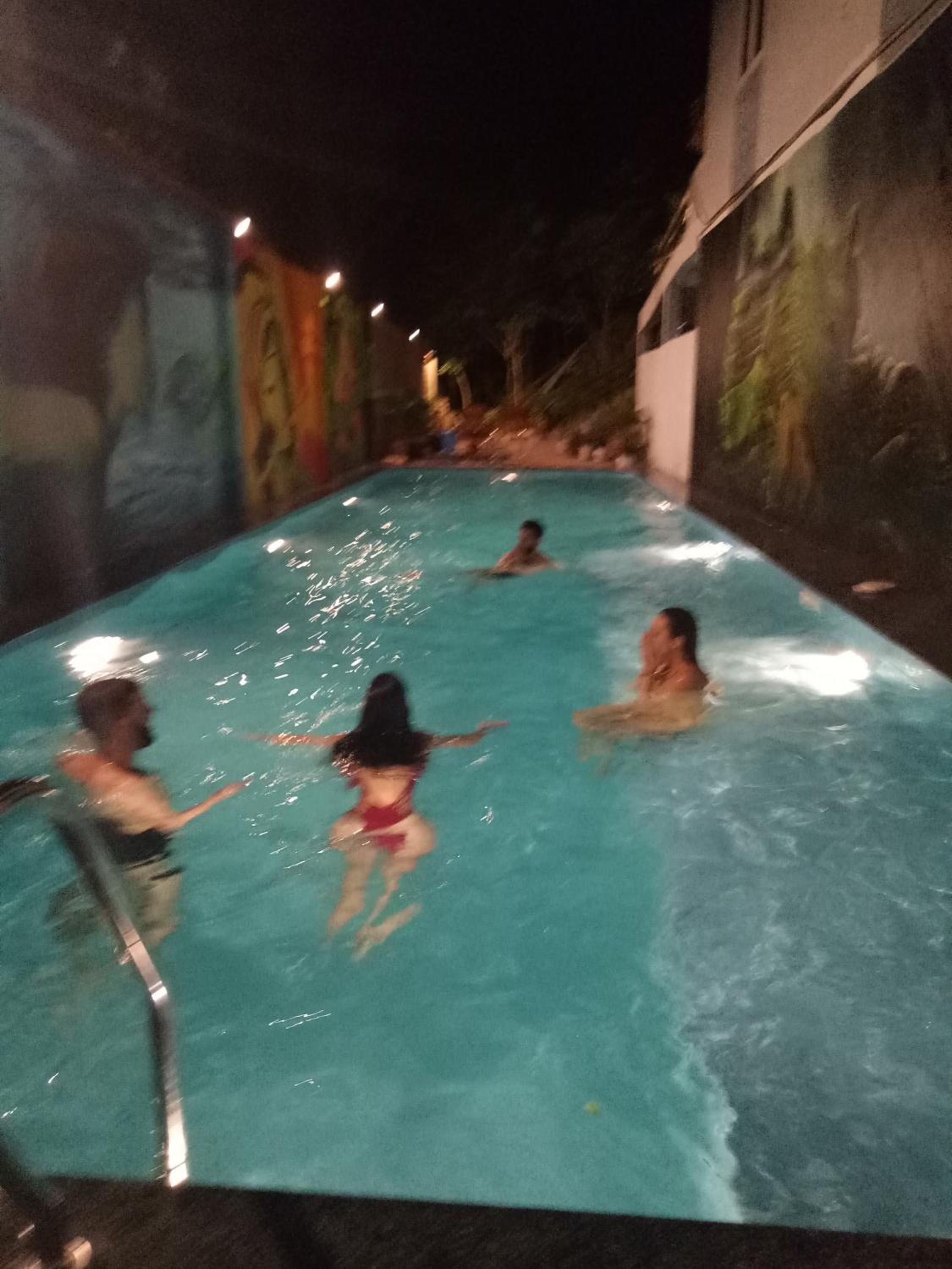 Queen Room with Pool View photo 3