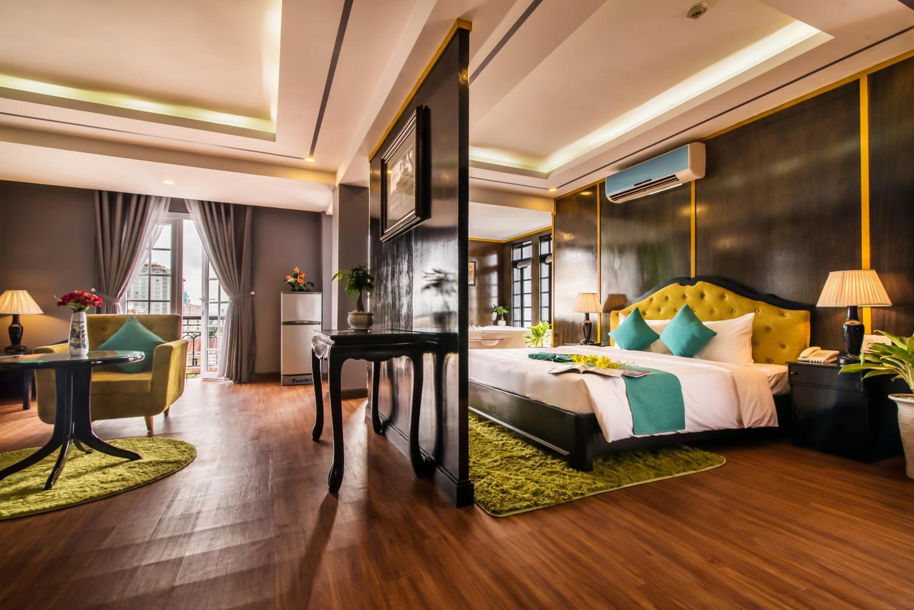 Suite with River View photo 2