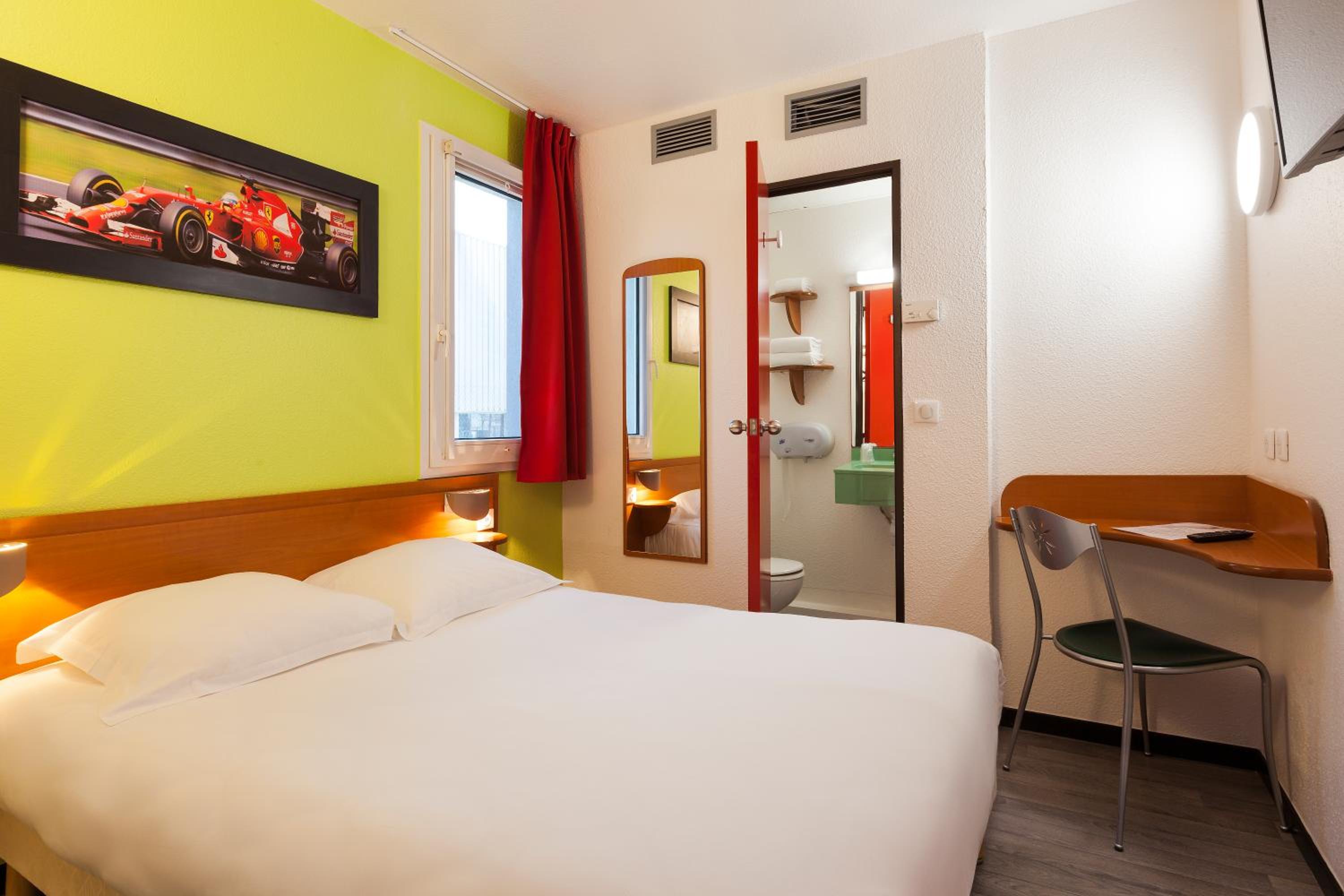 Double Room - Photo 2