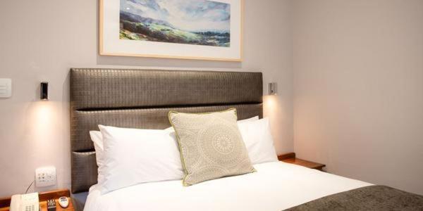 Standard Queen Room photo 1