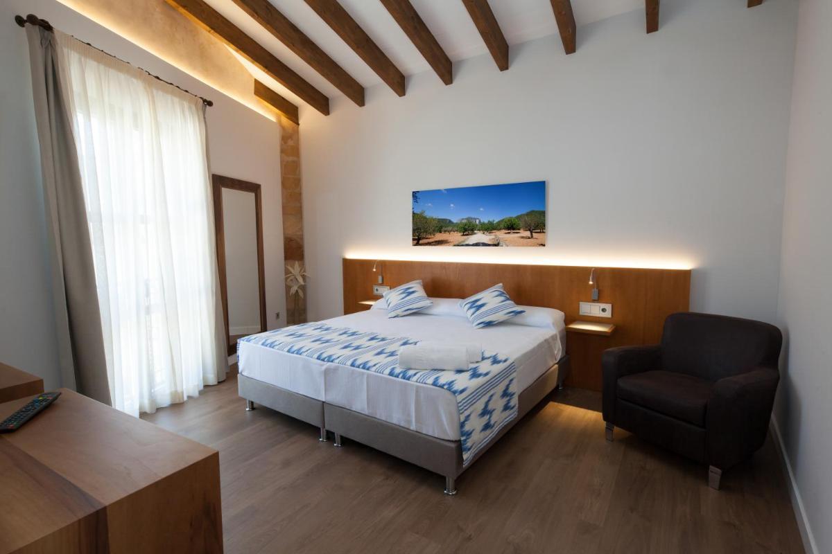 Superior Deluxe Double or Twin Room 