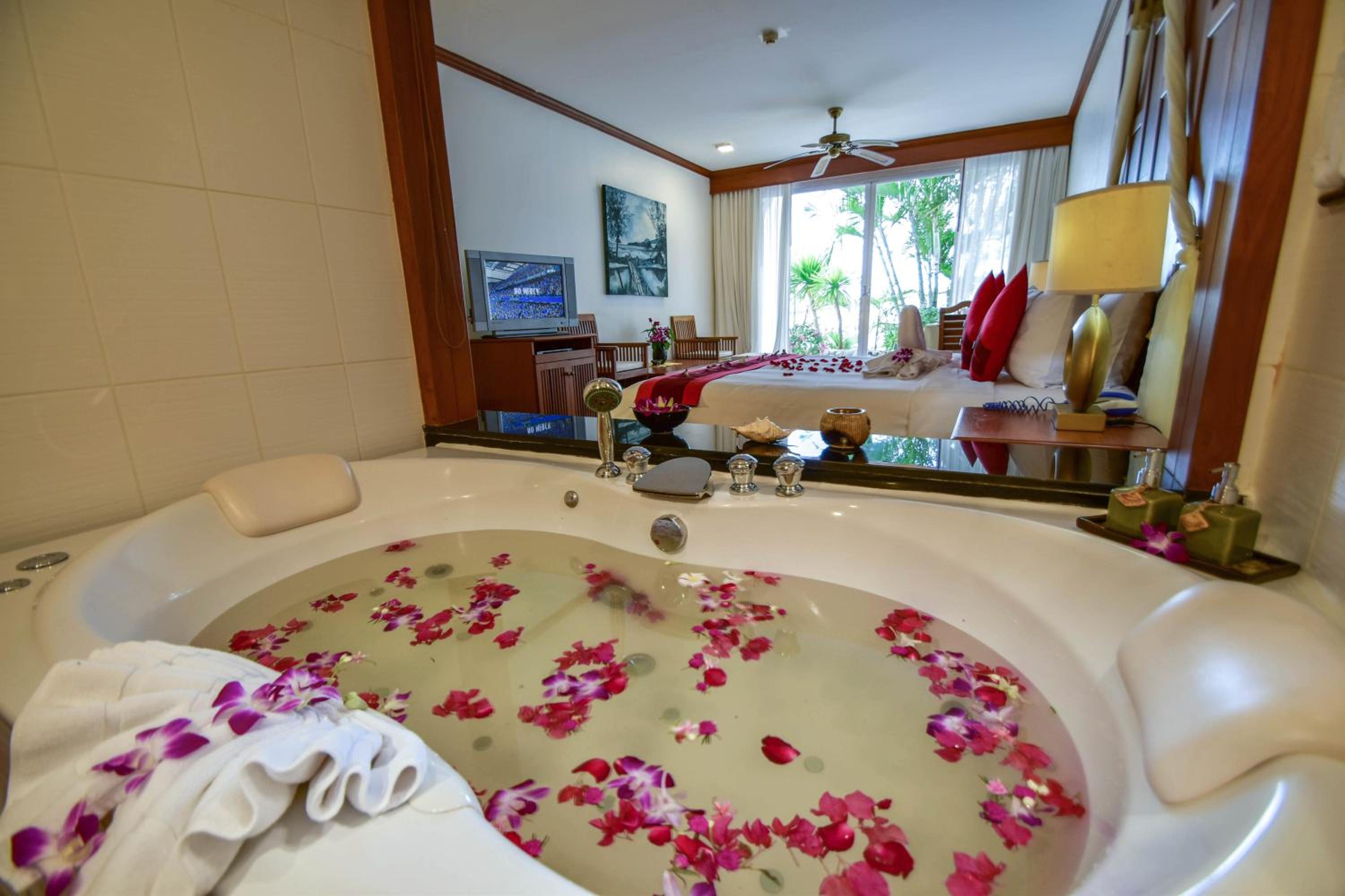 Deluxe Room (Size 50 Sqm.) - Photo 14