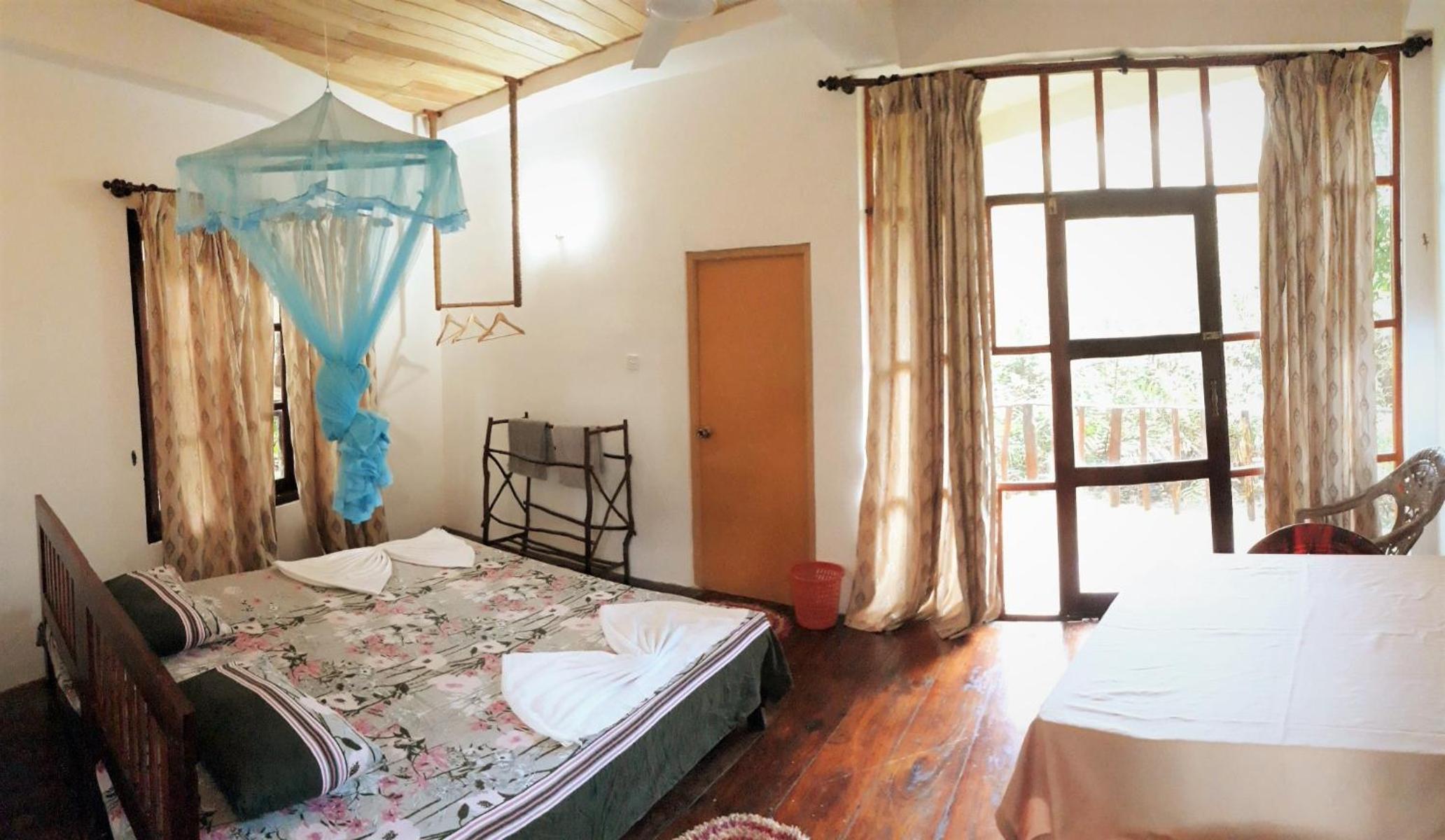 Standard Double Room with Fan photo 1