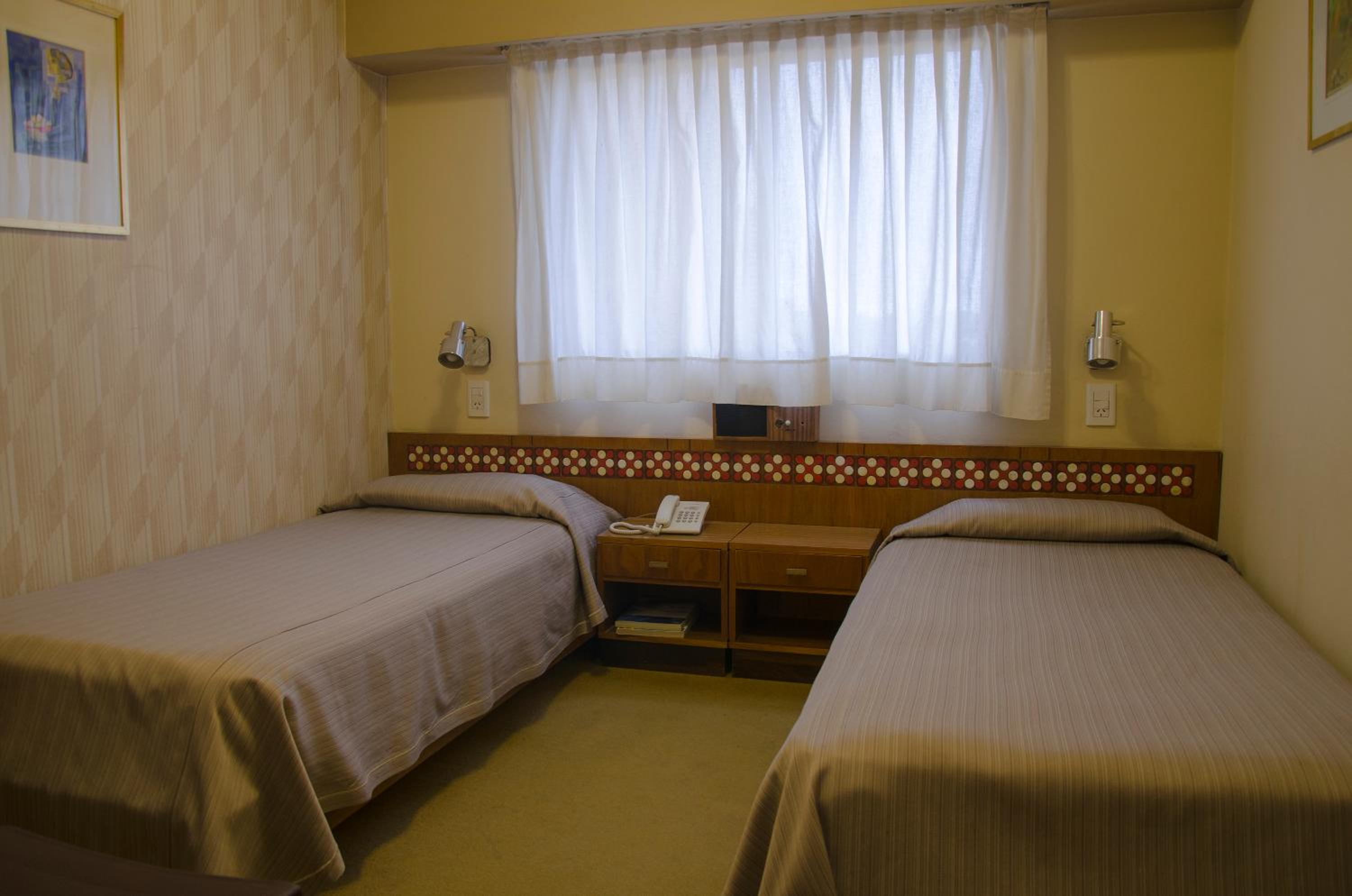 Standard Twin Room photo 3