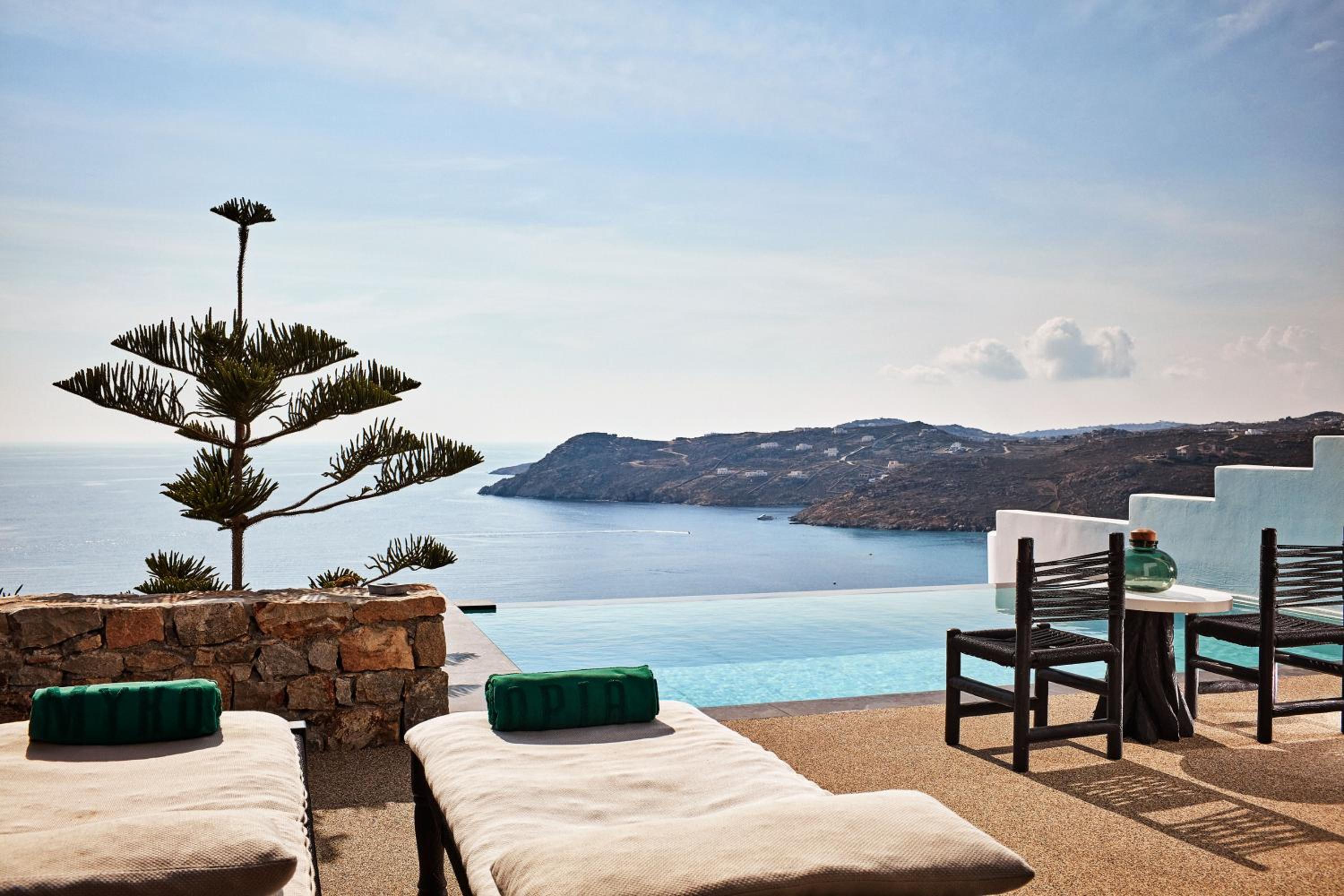 Grand Majestic Retreat Suite with Private Pool photo 2