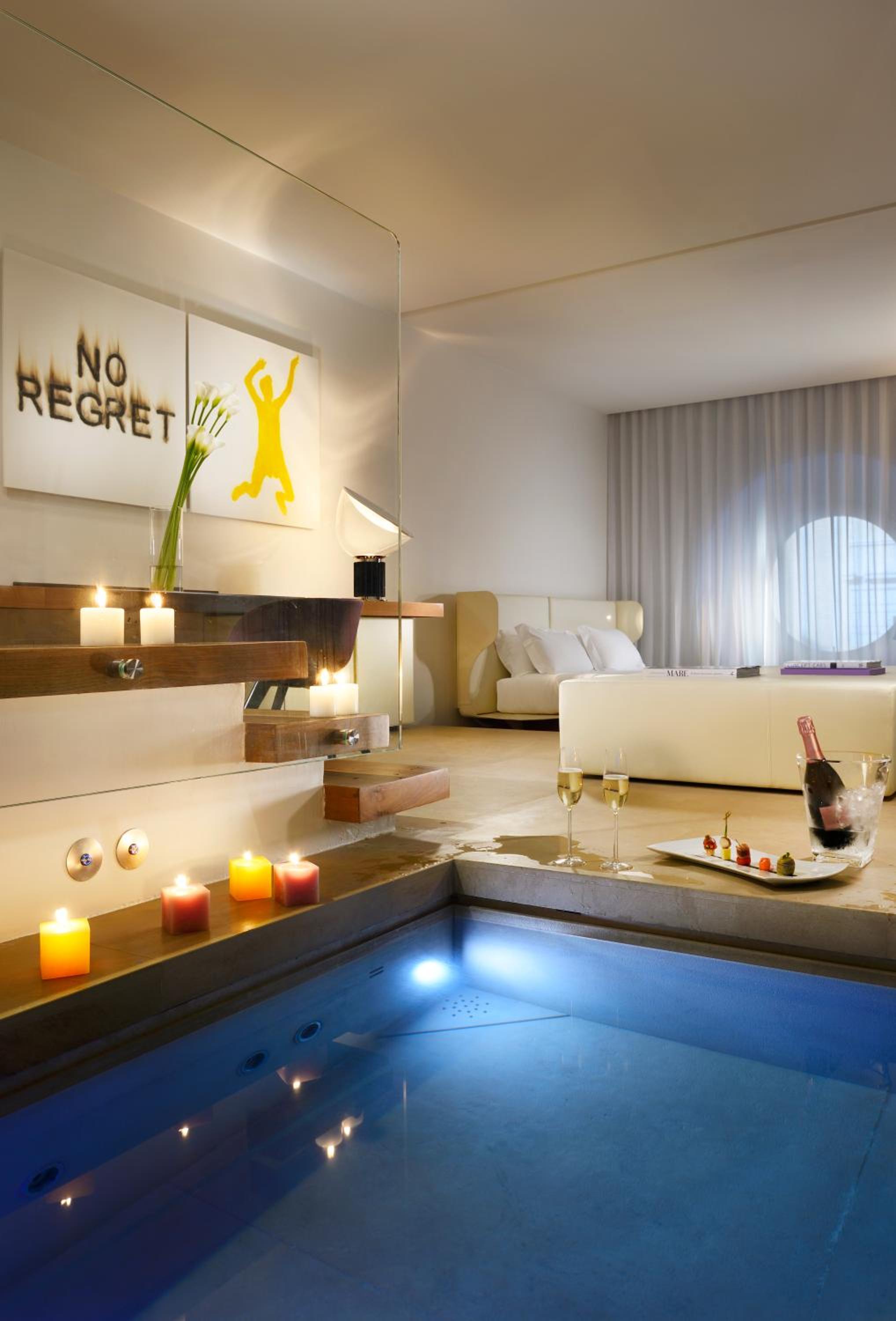 Junior Suite with Spa photo 2