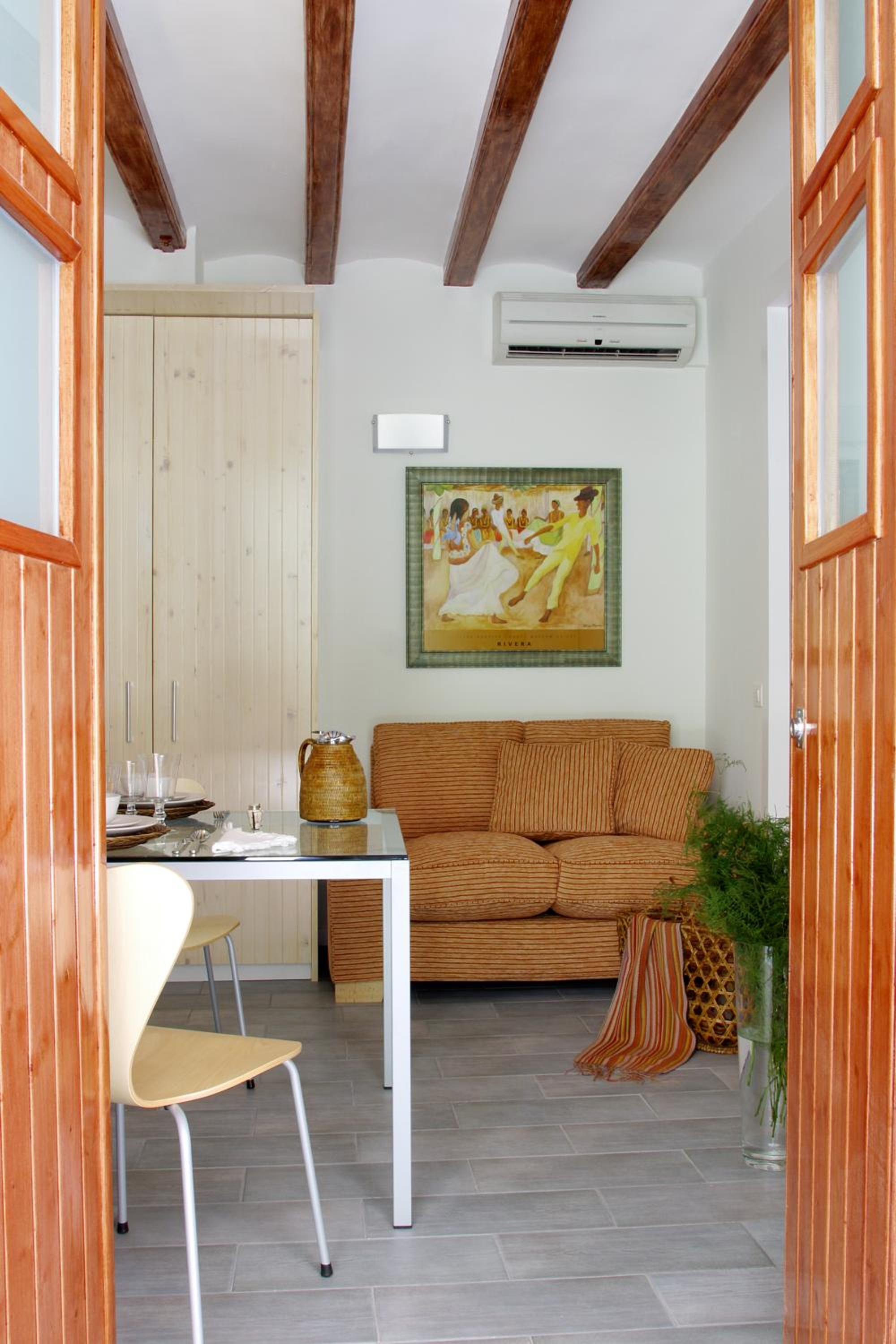 Apartamento de dos dormitorios - Planta Baja - Calle Meer 34