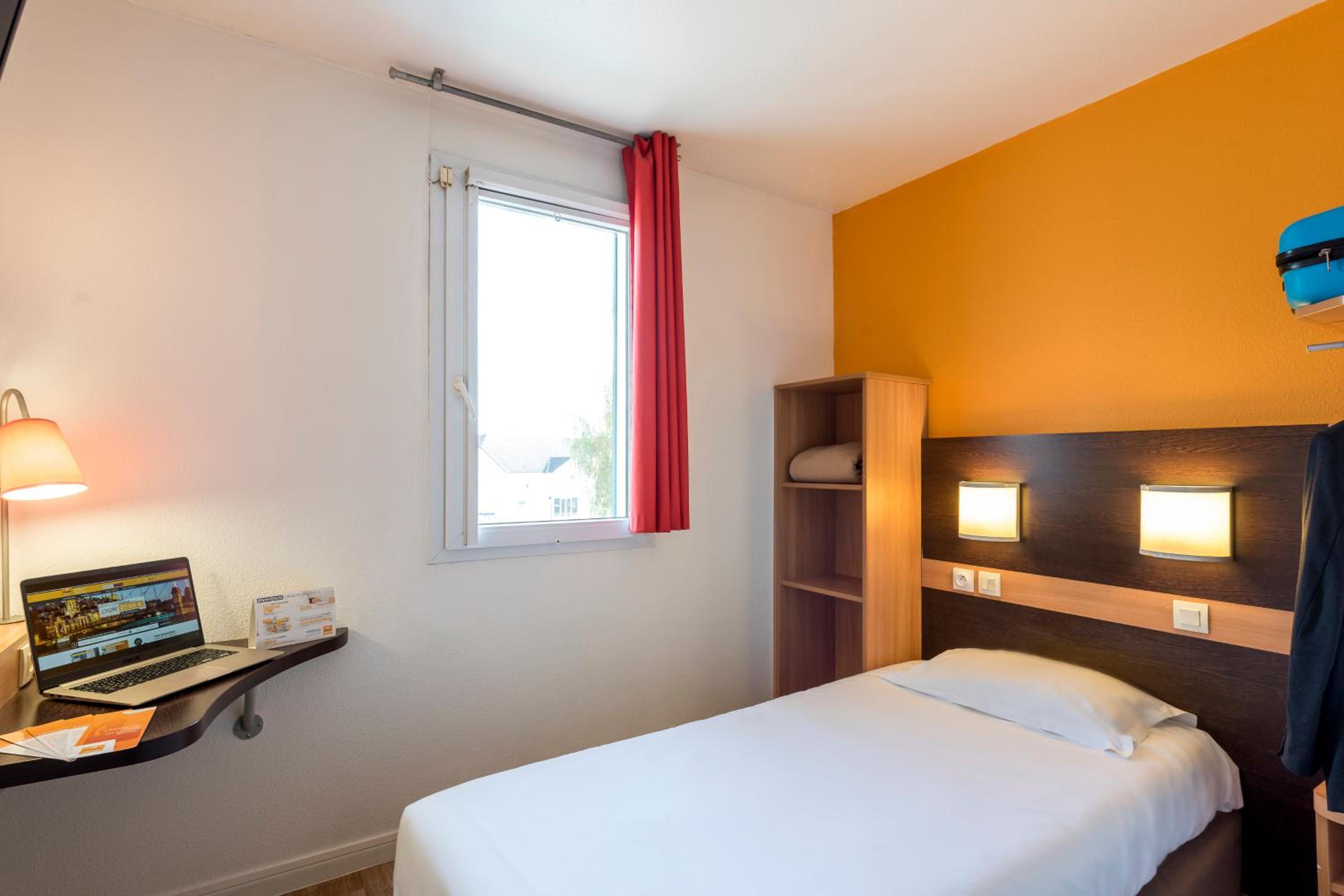 Single Room photo 3