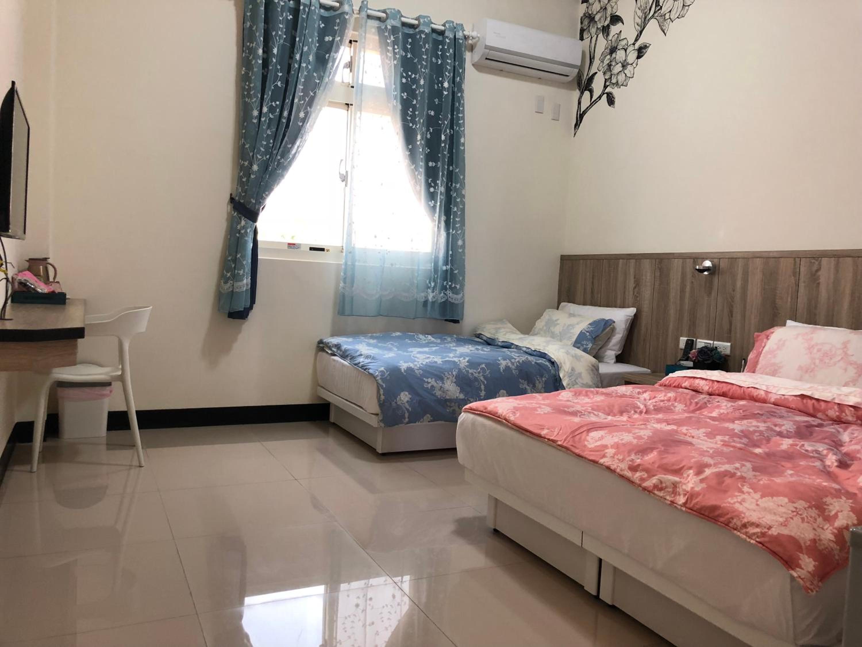 Standard Triple Room - Photo 1
