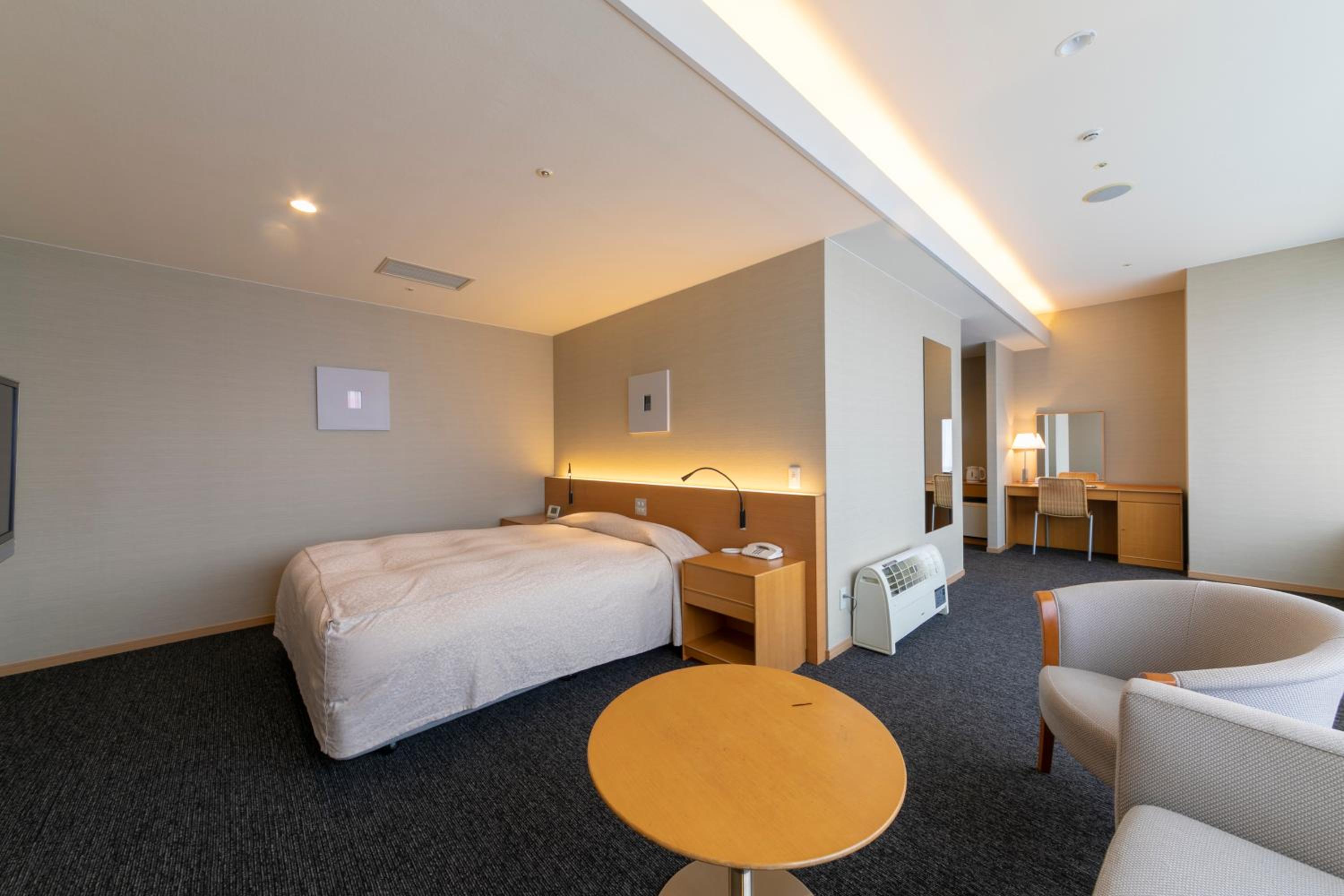Double Room - Photo 5