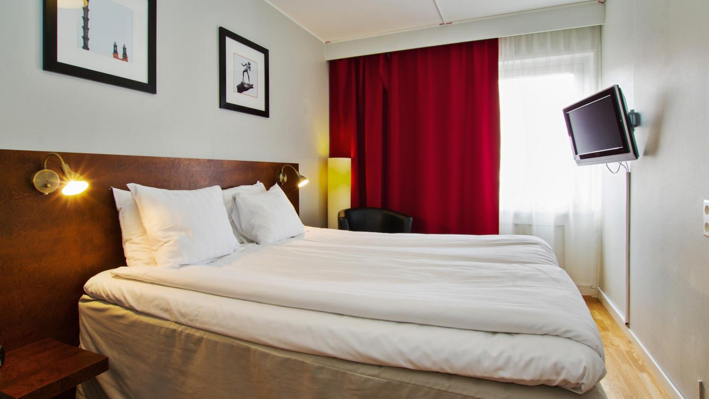Double Room - Photo 6