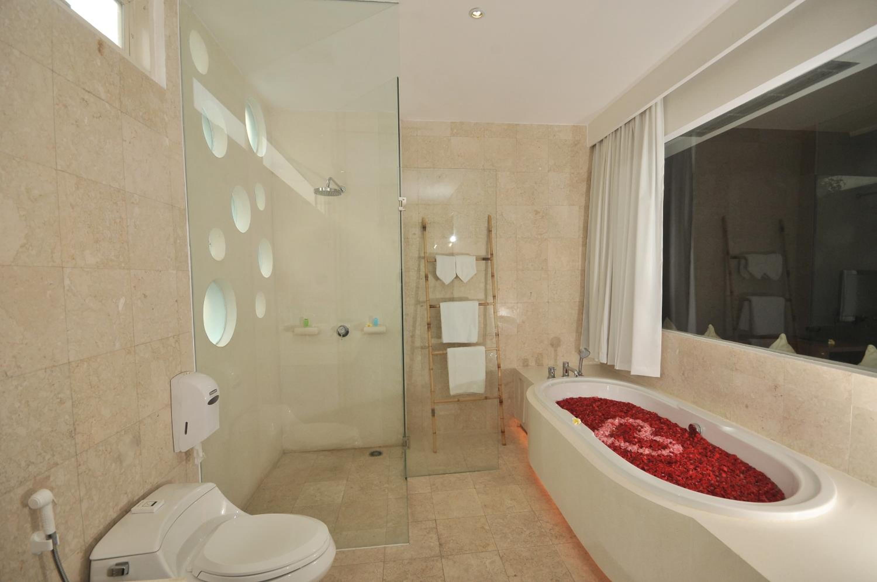 Suite One-Bedroom Villa with Private Pool - Photo 8