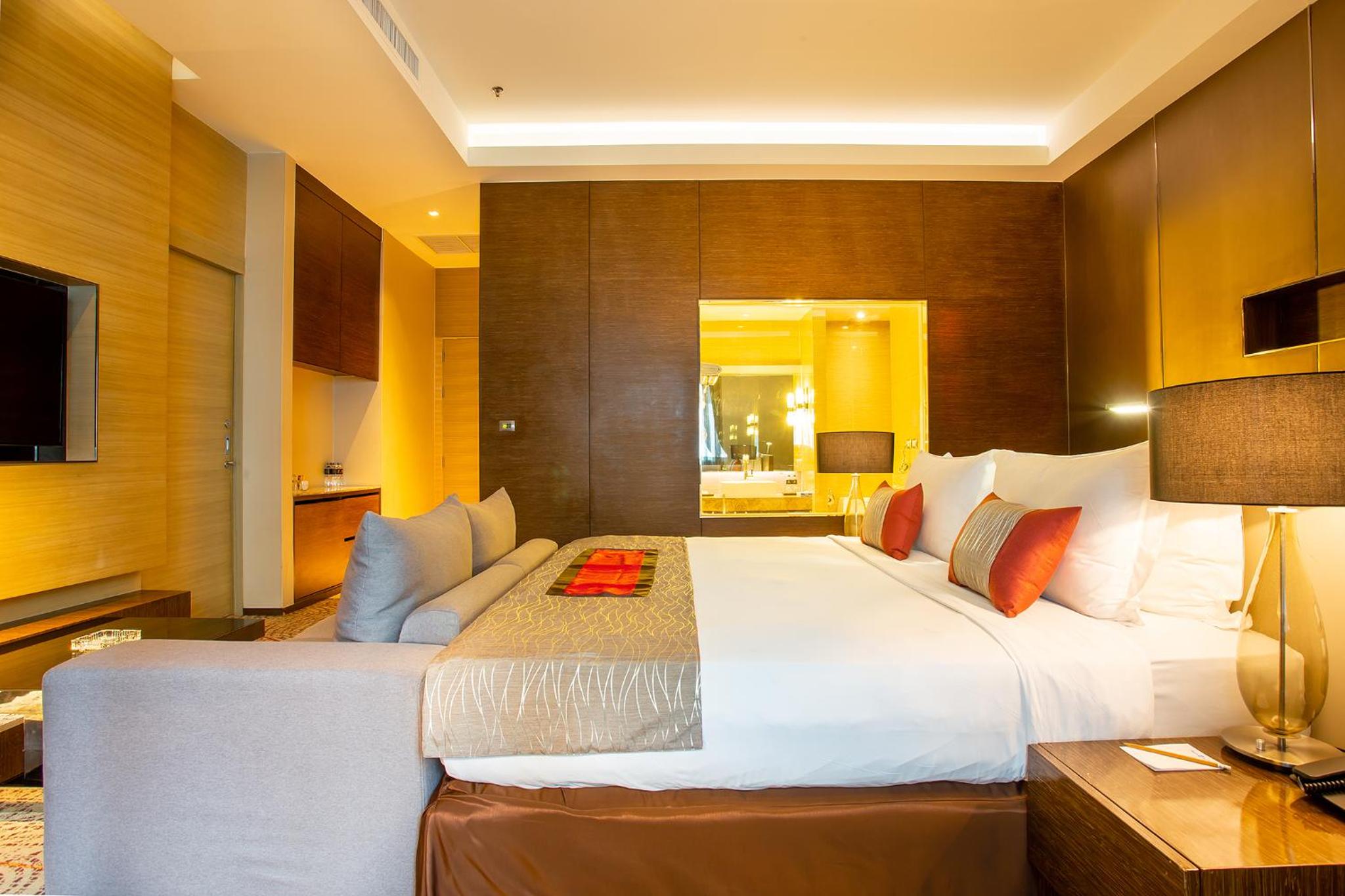 Honeymoon Suite photo 2
