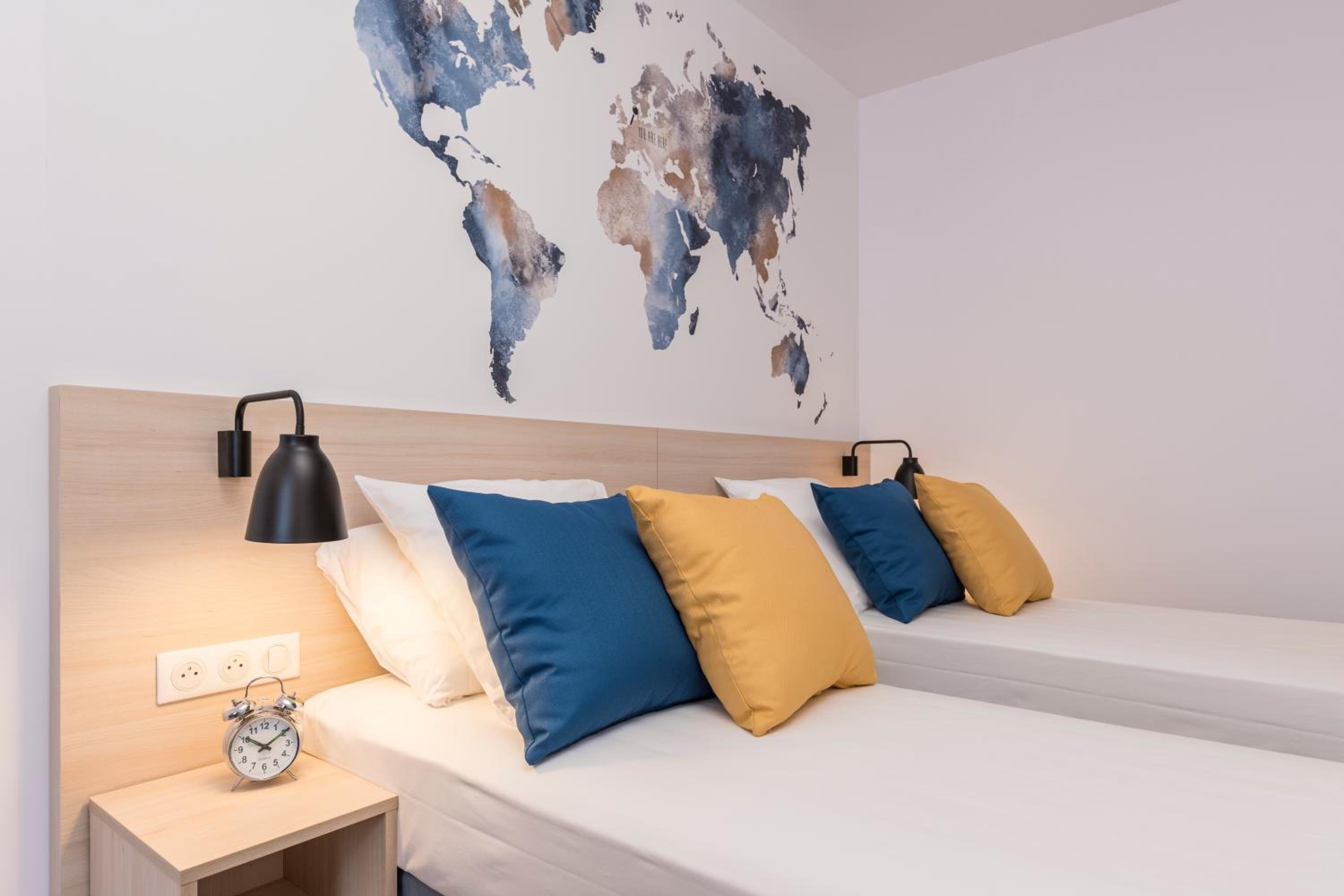 Twin Room - Photo 1
