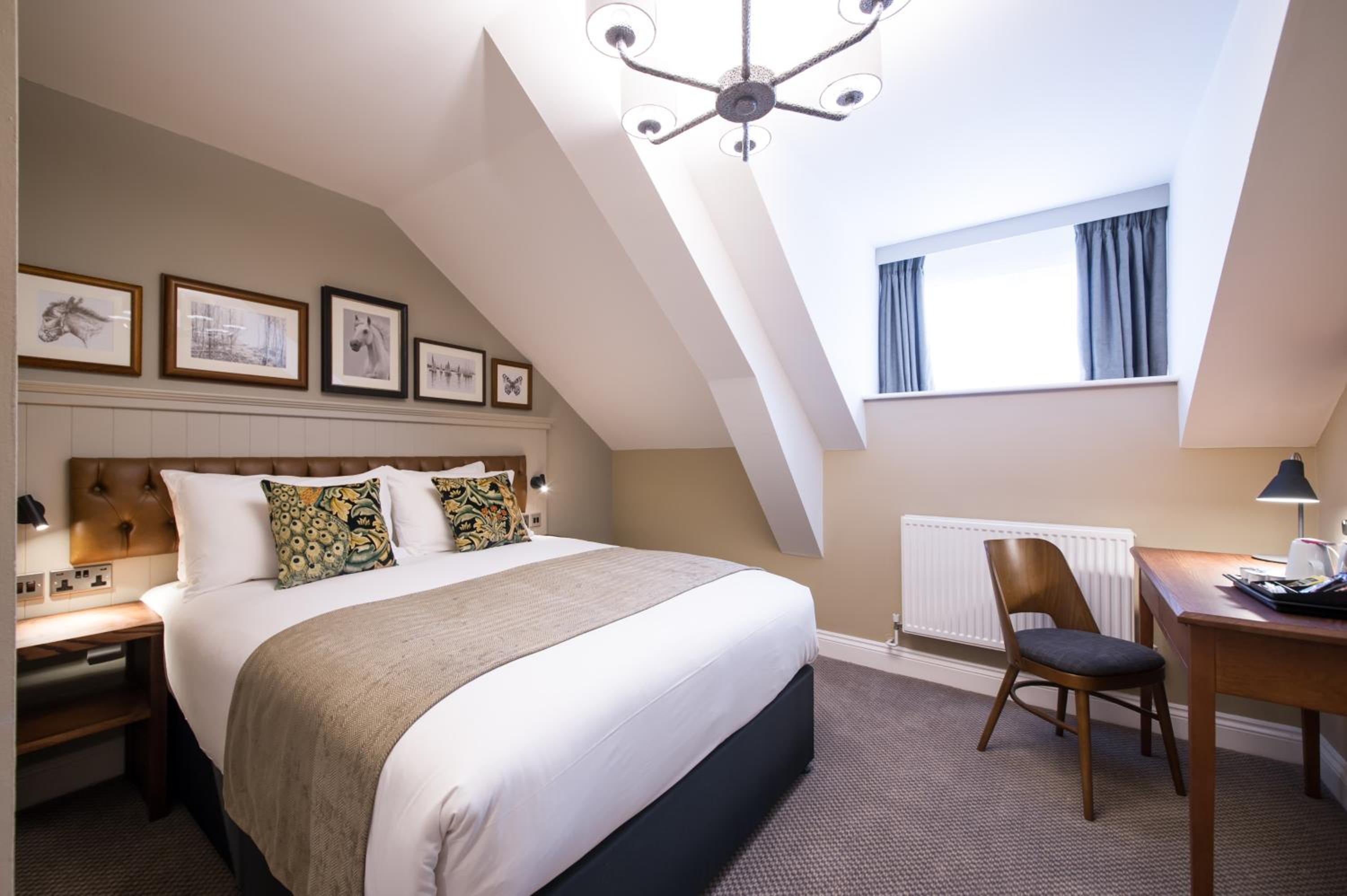 Double Room - Photo 9