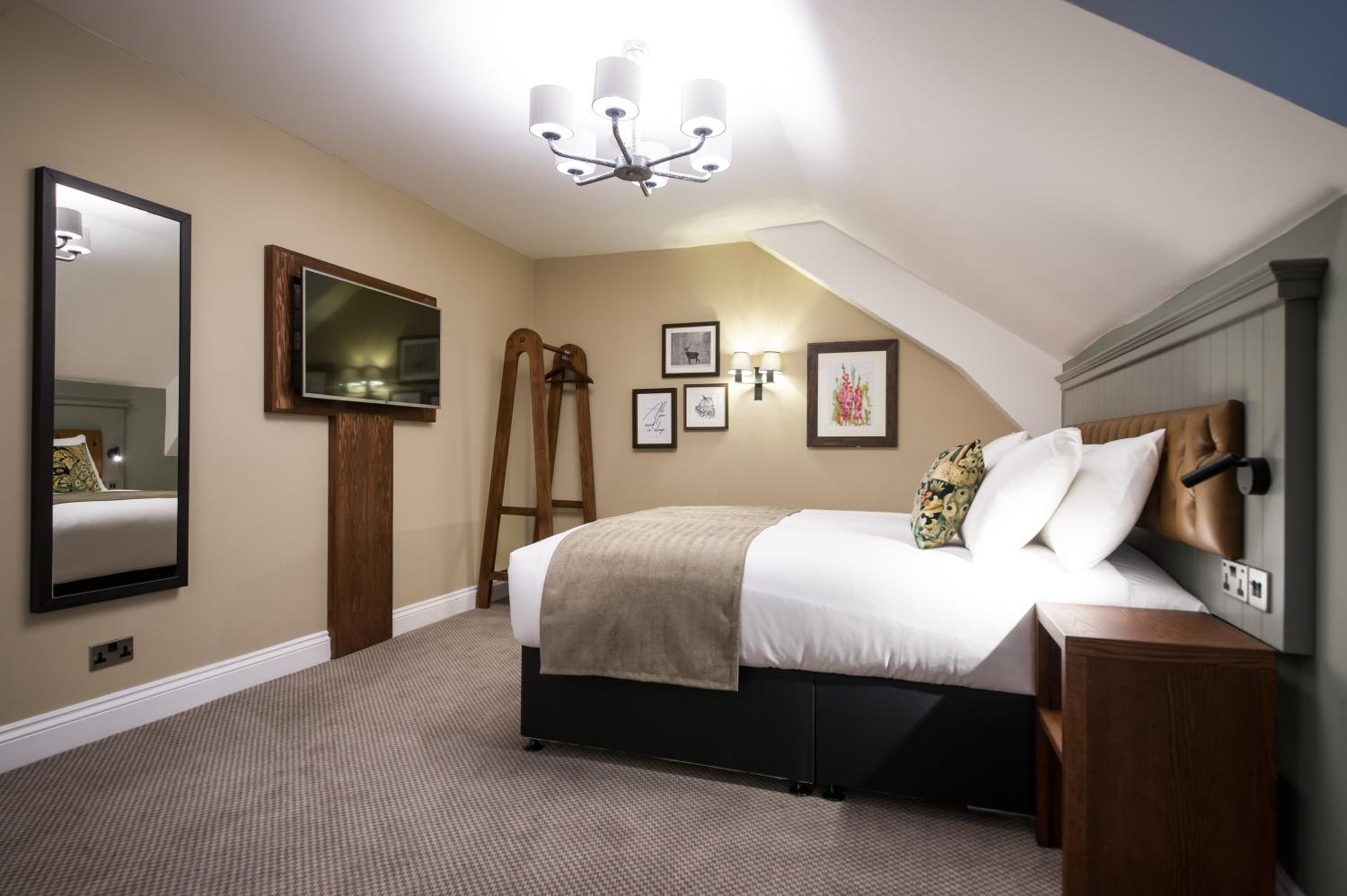 Double Room - Photo 10