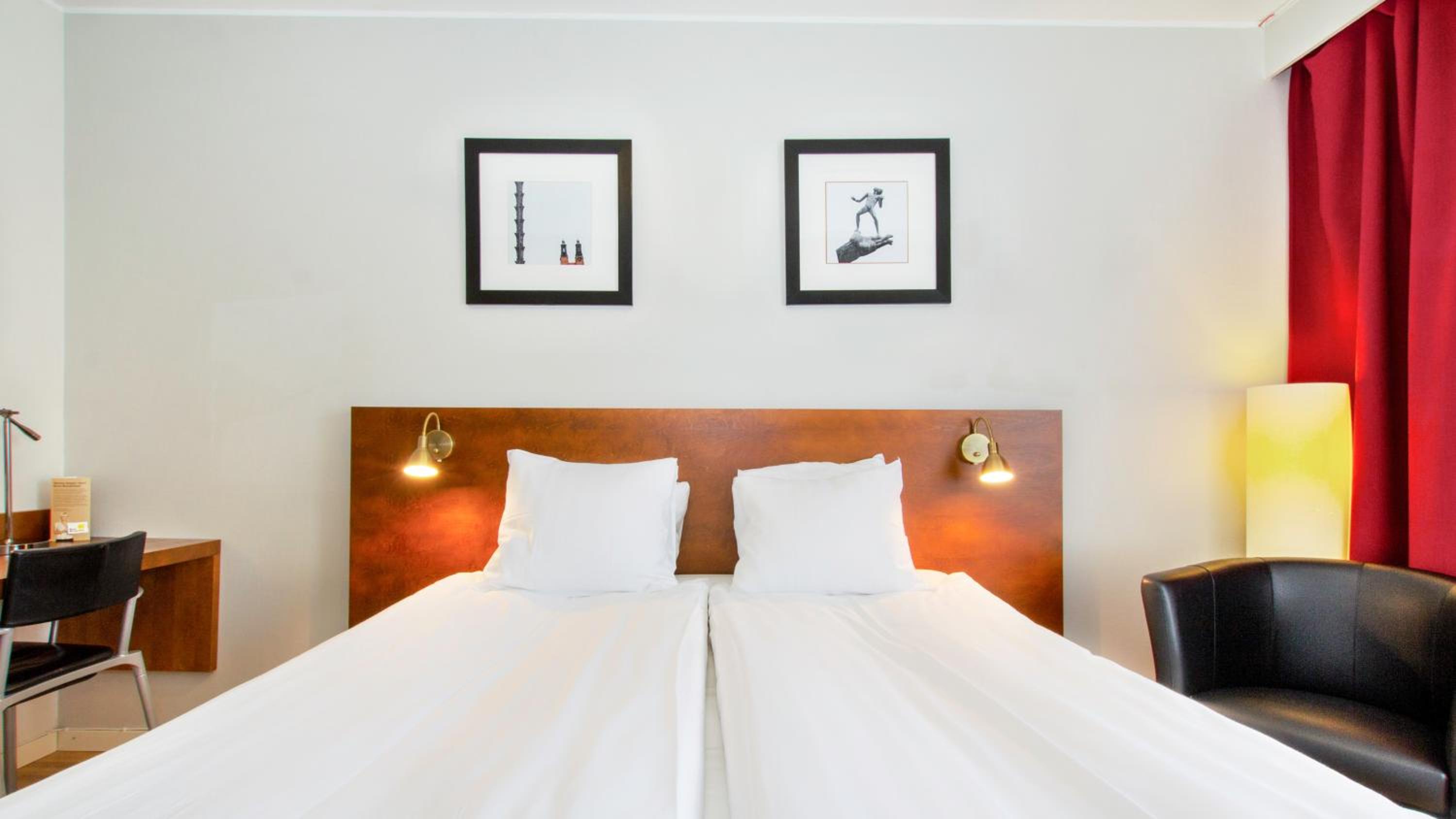 Double Room - Photo 5