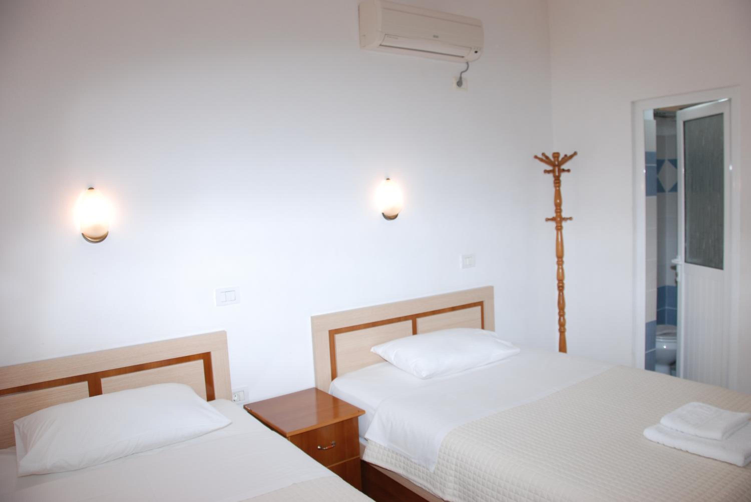 Standard Twin Room photo 1
