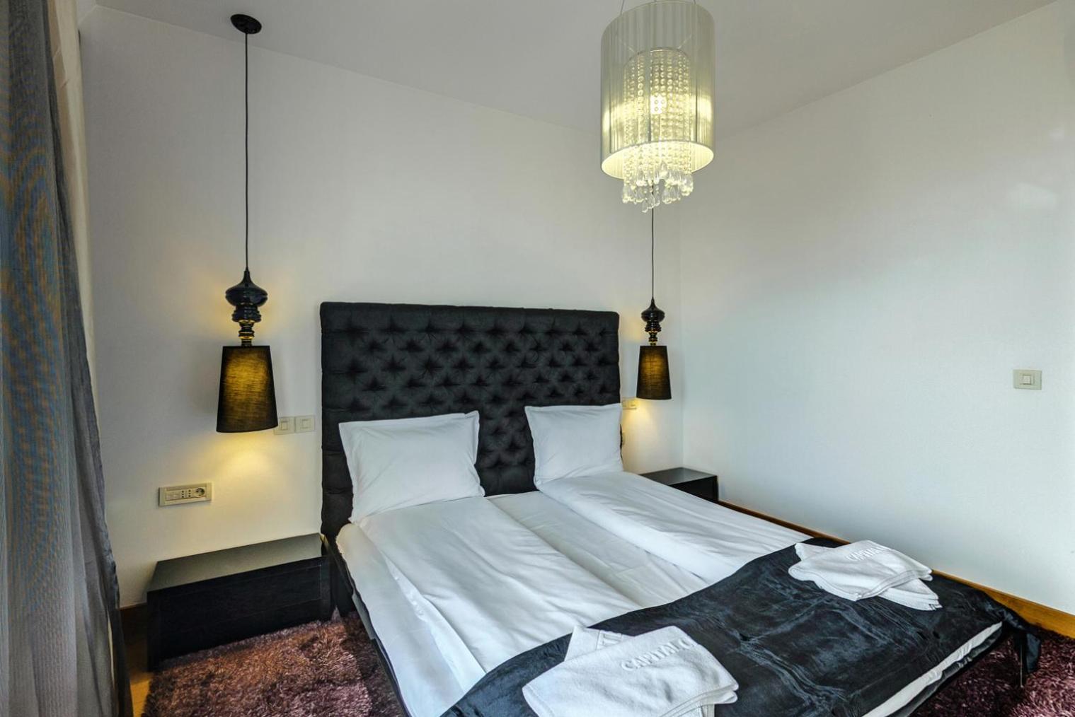 Deluxe Suite - Photo 23